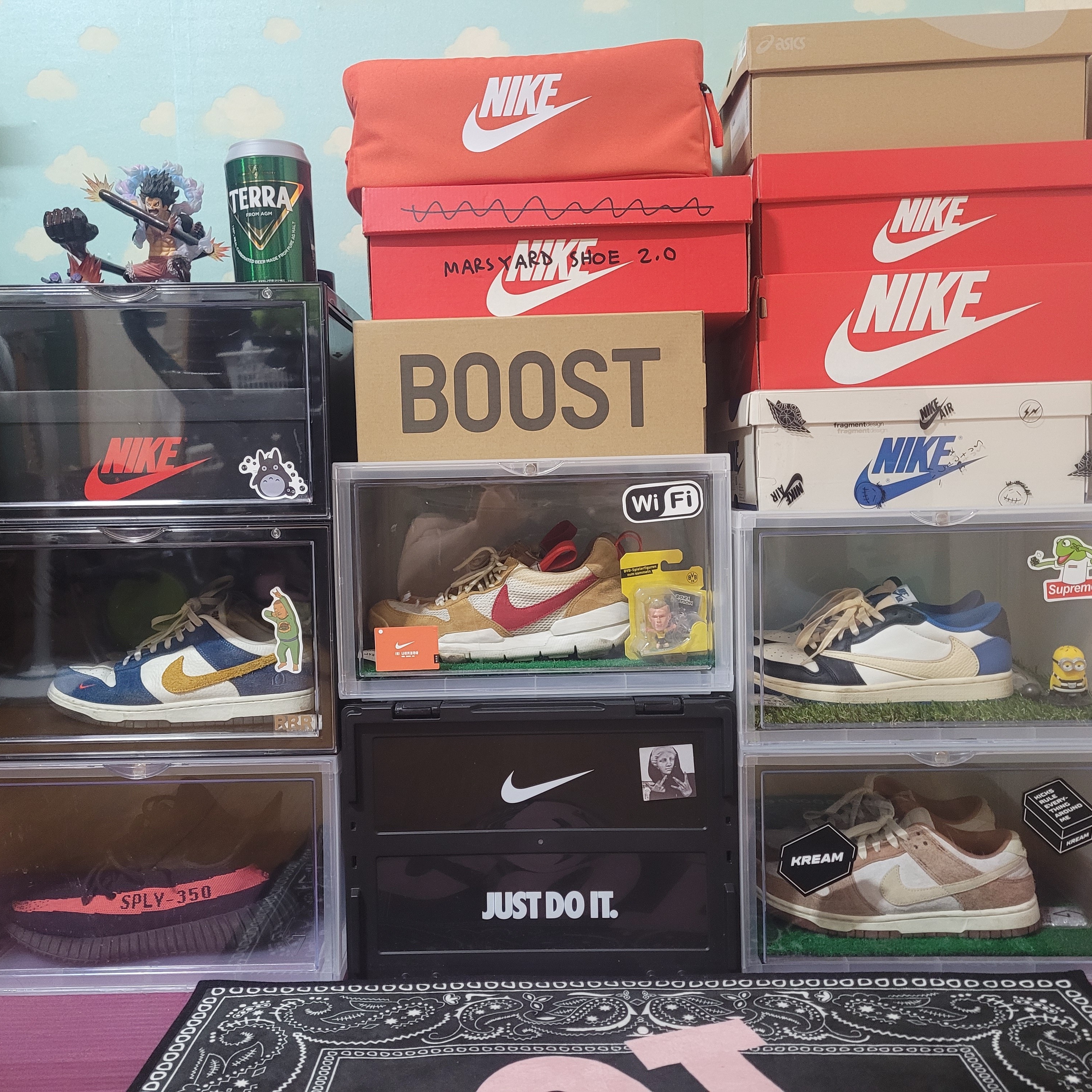 Nike x Tom Sachs Mars Yard Shoe 2.0 Space Camp, Nike x Kasina Dunk Low 80's Bus 착용 스타일 - 1