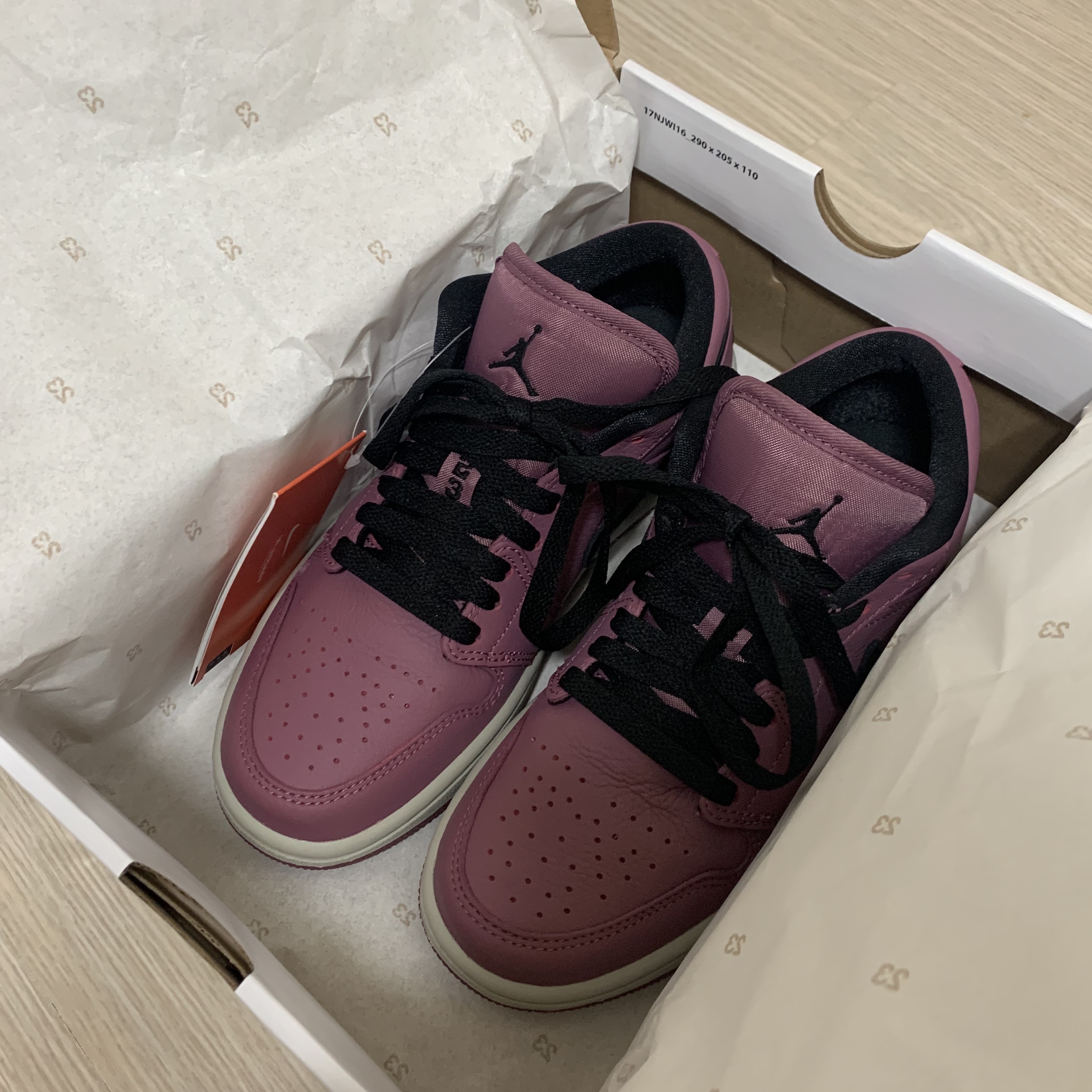 (W) Jordan 1 Low SE Light Mulberry 착용 스타일 - 4