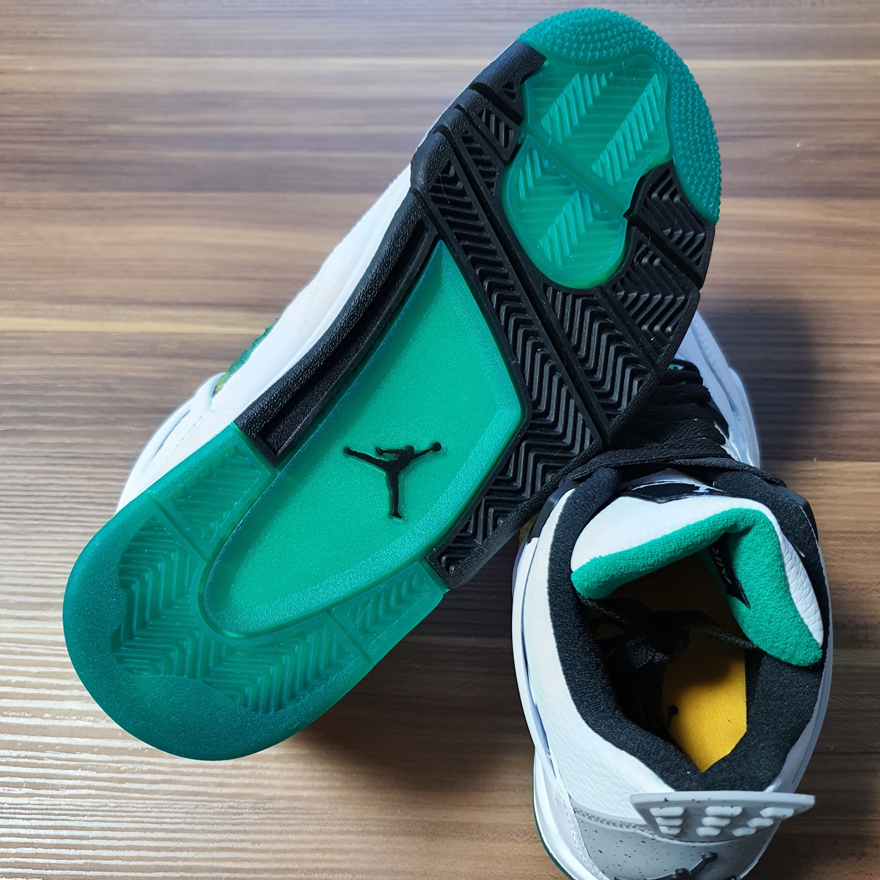 (W) Jordan 4 Retro Lucid Green 착용 스타일 - 5