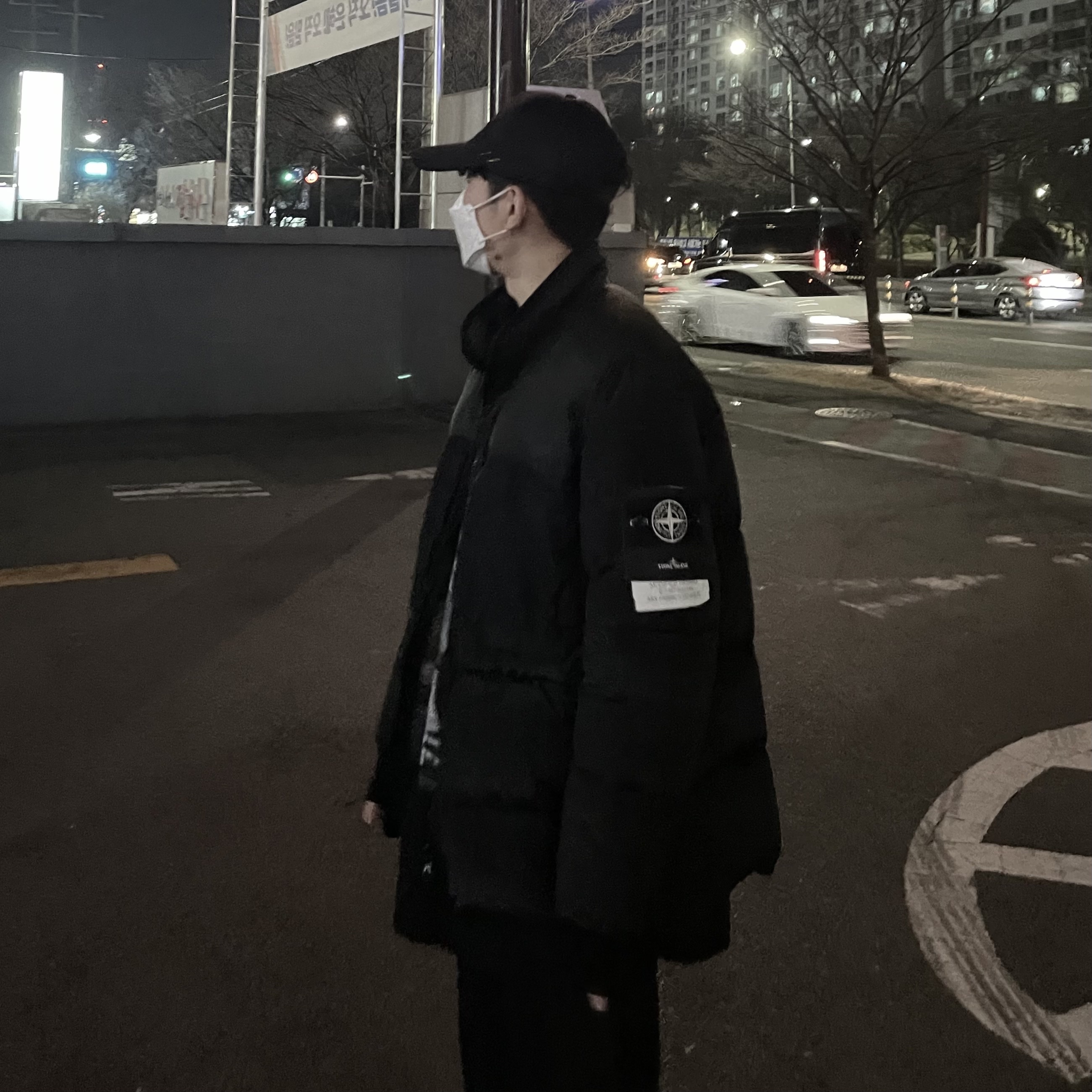 Jordan 1 Retro High OG Shadow 2018, Stone Island 42840 Modified Panama Nylon Mix Fabric Down-TC Jacket Black - 21FW 착용 스타일 - 2