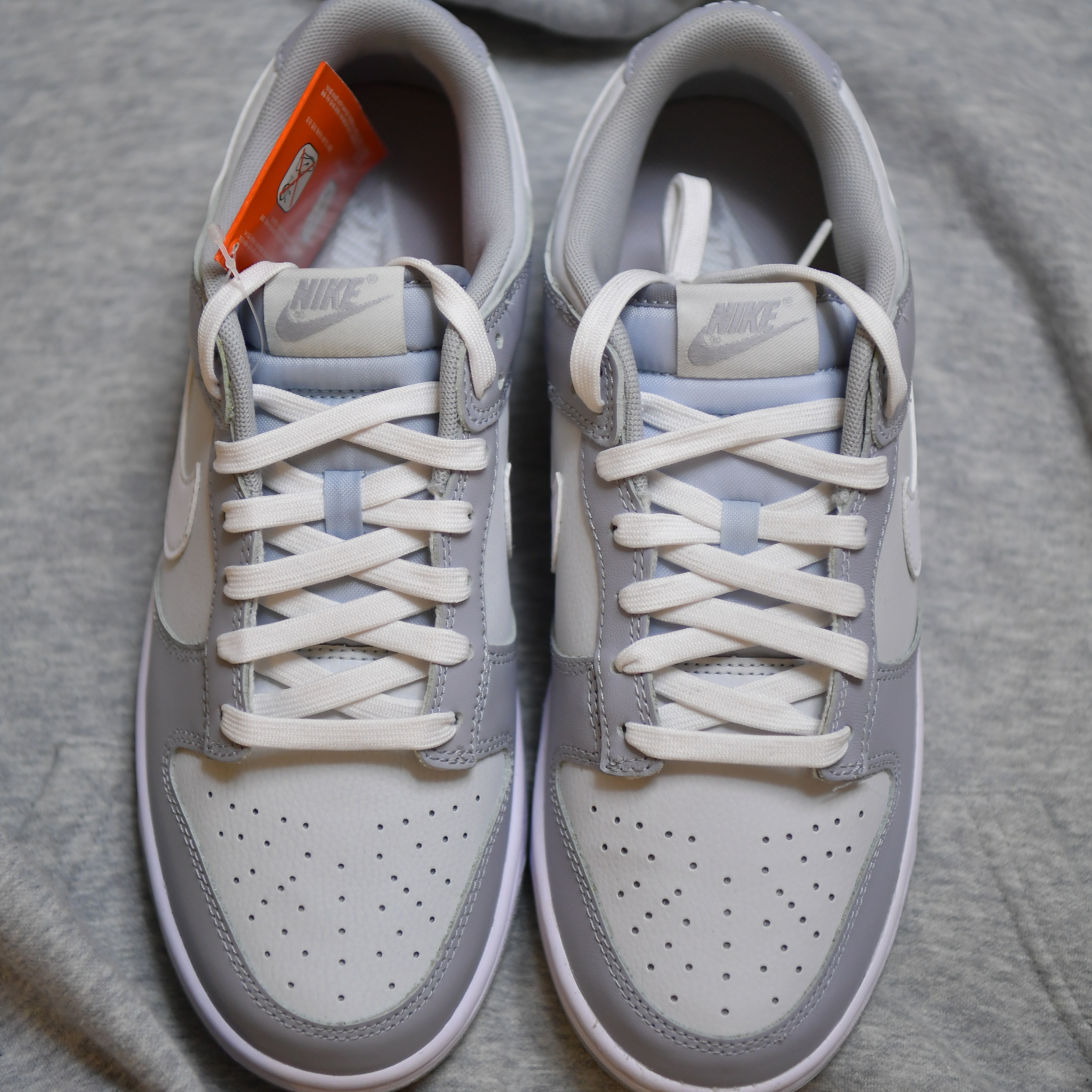 Nike Dunk Low Retro Wolf Grey 착용 스타일 - 4