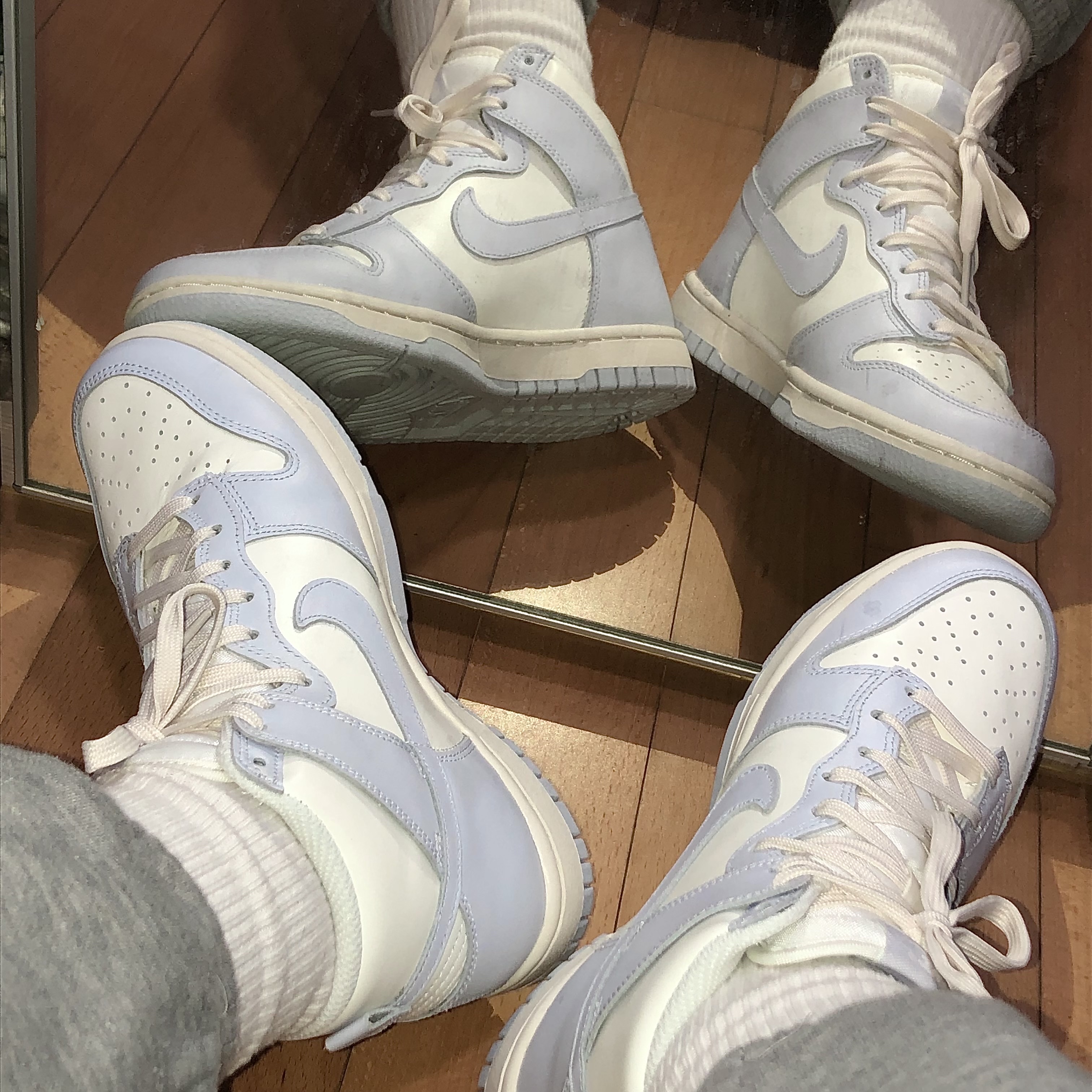 (W) Nike Dunk High Football Grey 착용 스타일 - 1