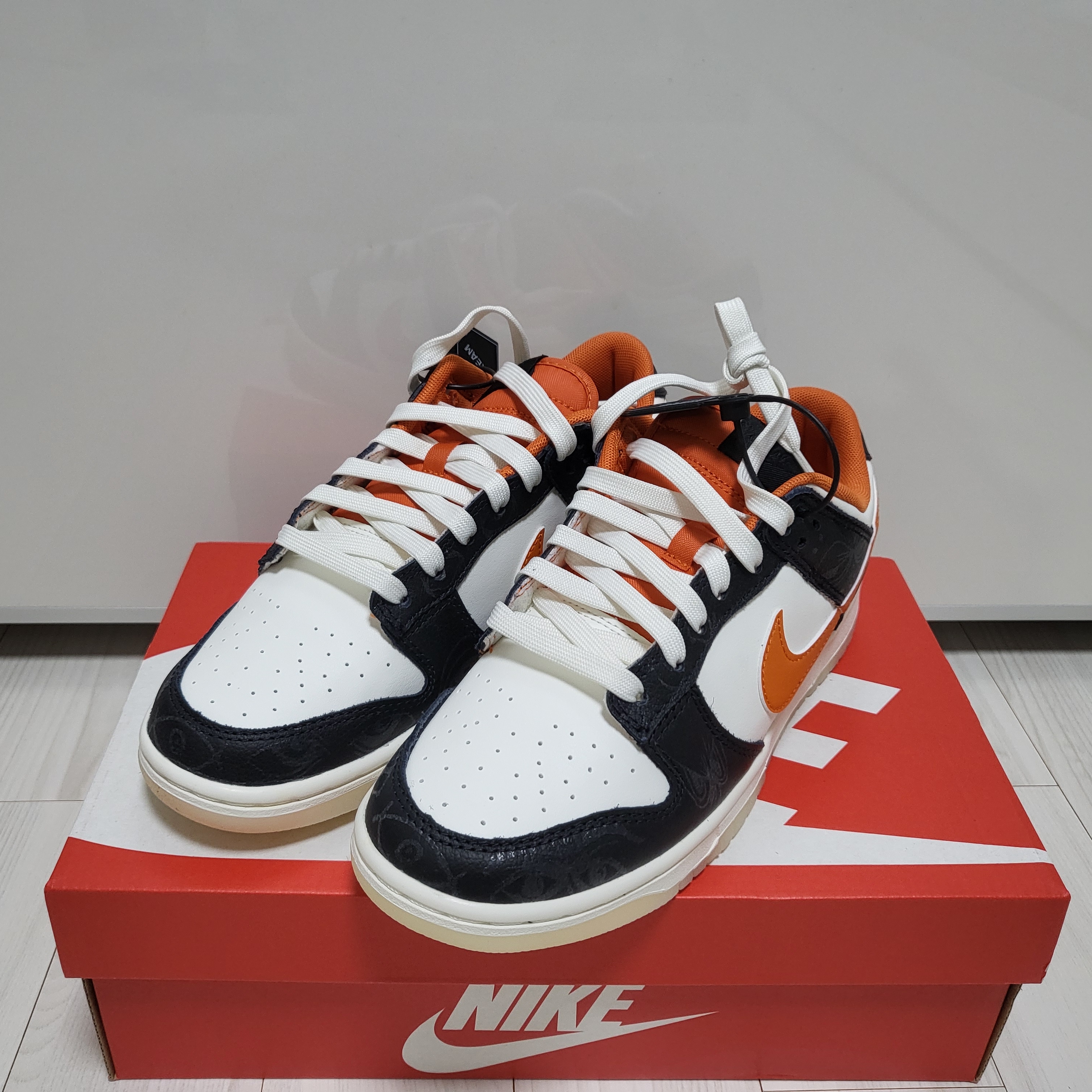 Nike Dunk Low Retro PRM Halloween 착용 스타일 - 2