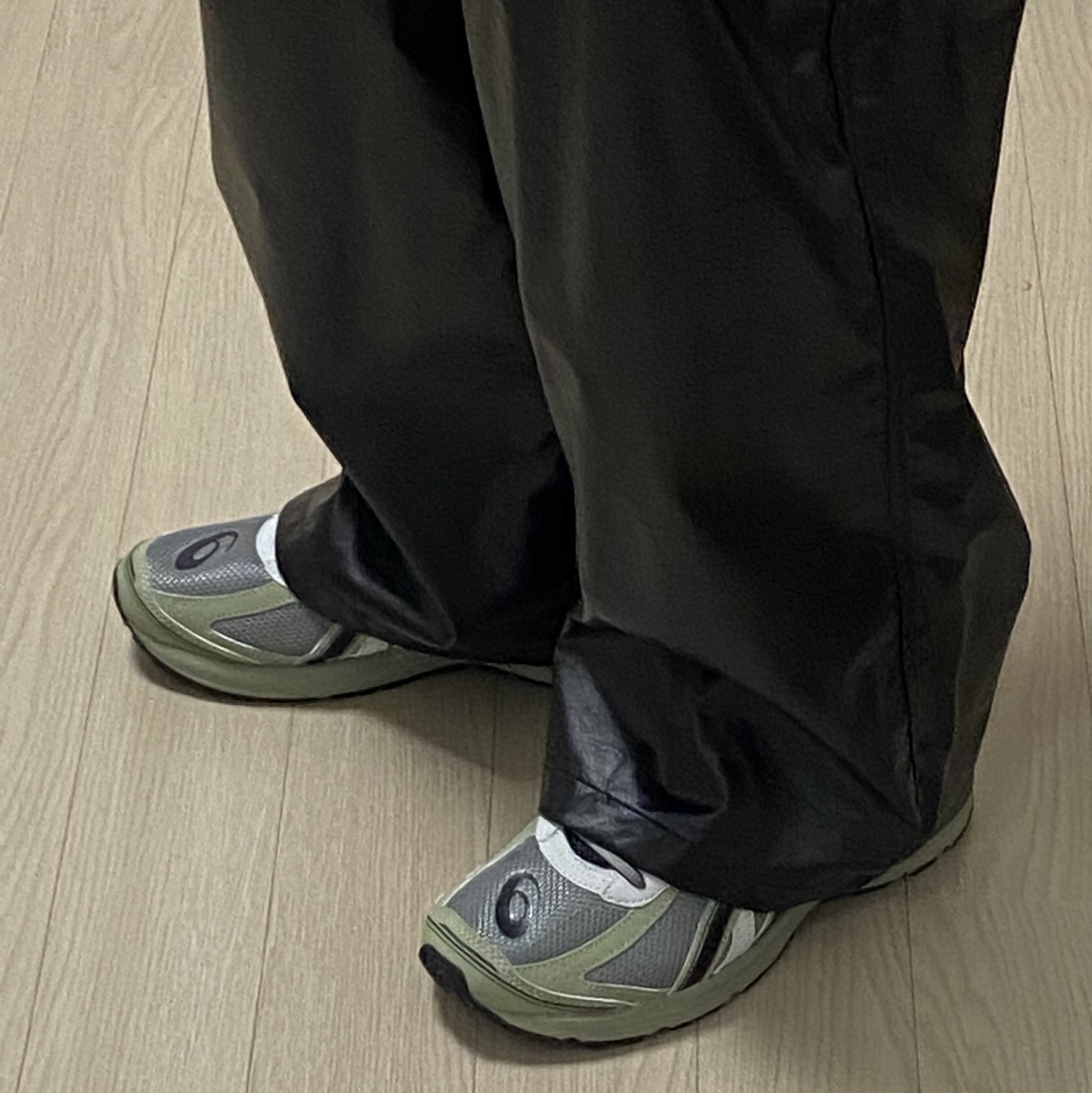 Asics Jog 100 S Sheet Rock - 2E Wide 착용 스타일