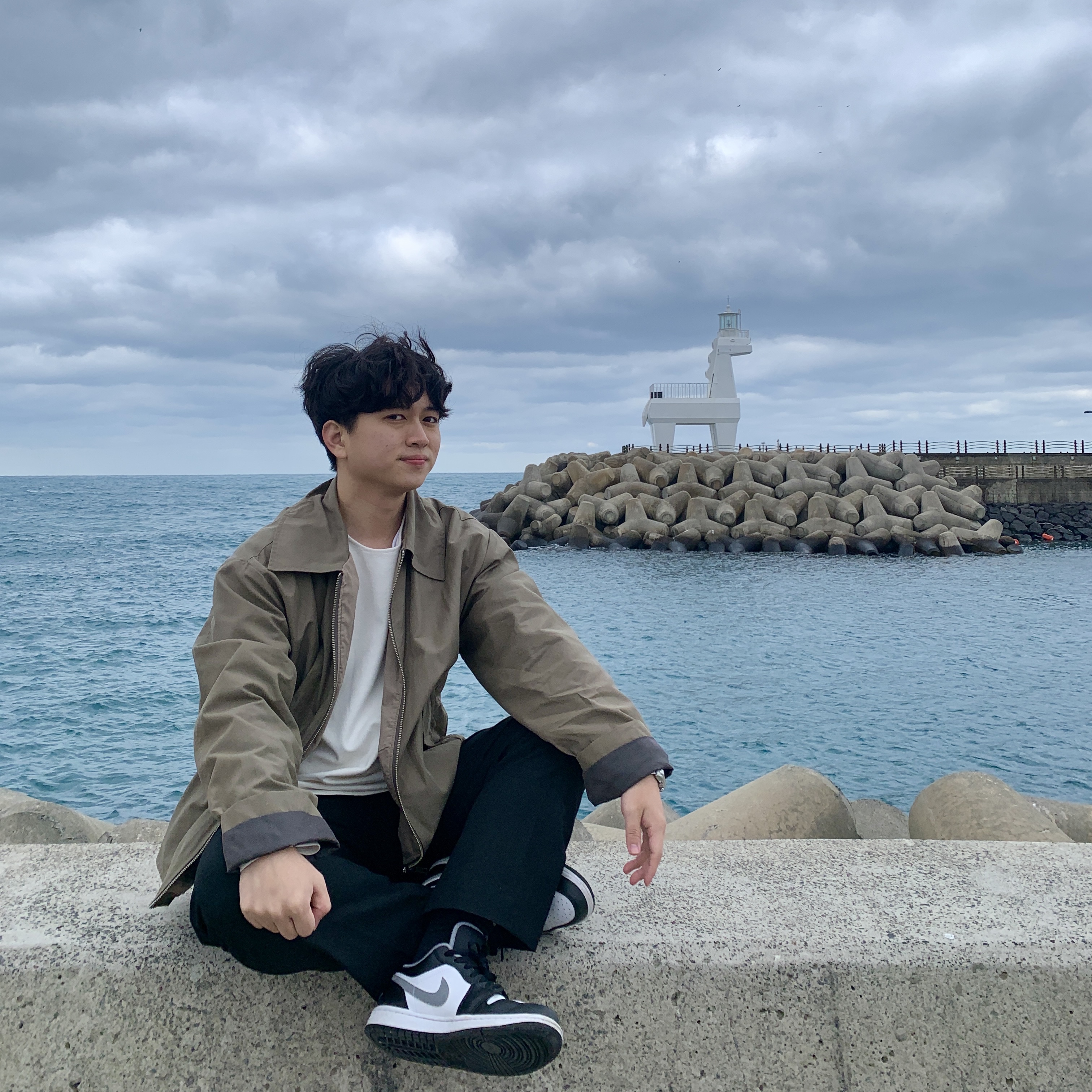 Jordan 1 Low Black Particle Grey 착용 스타일