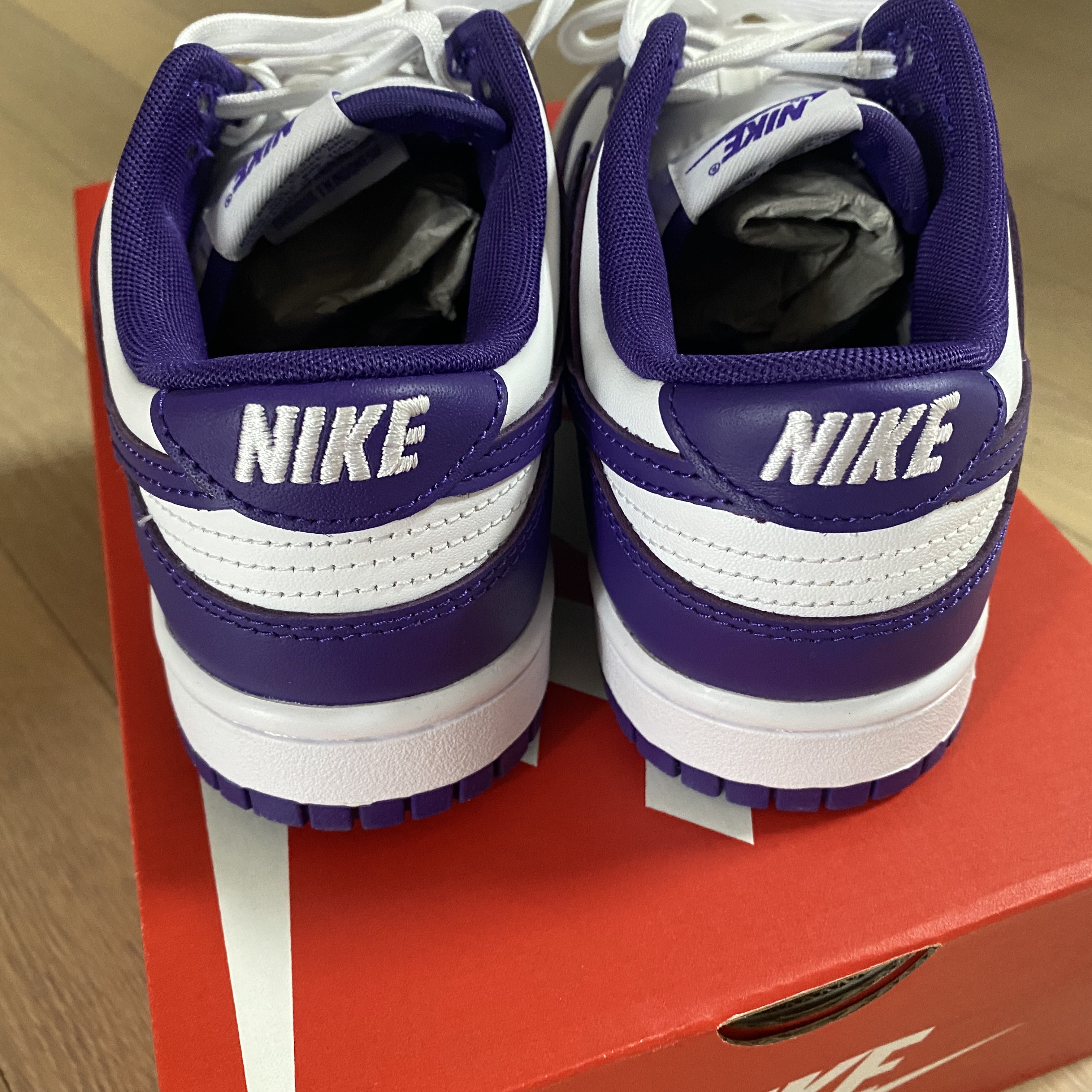 Nike Dunk Low Retro Championship Court Purple 착용 스타일 - 3