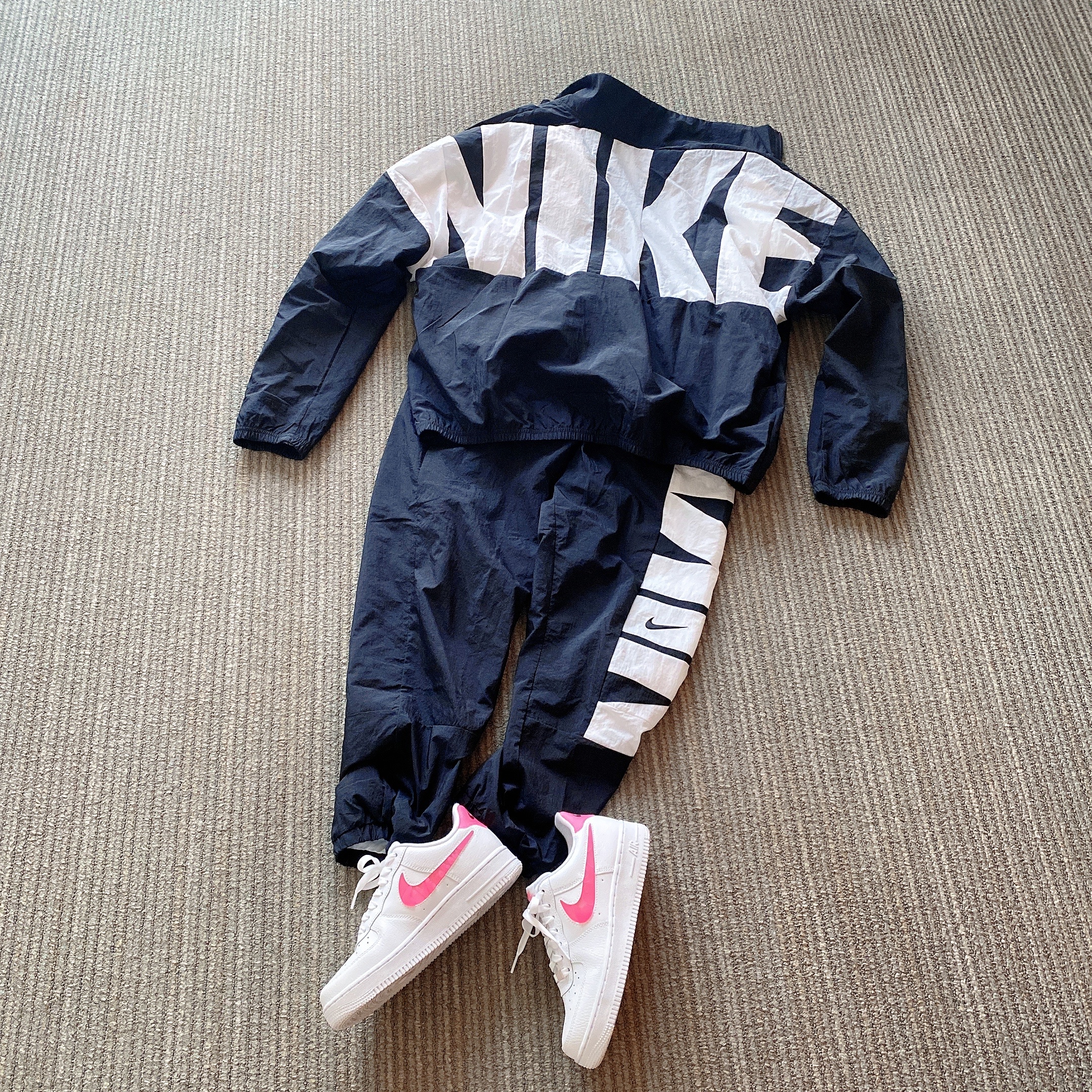 (W) Nike Air Force 1 '07 SE Love for All 착용 스타일 - 3