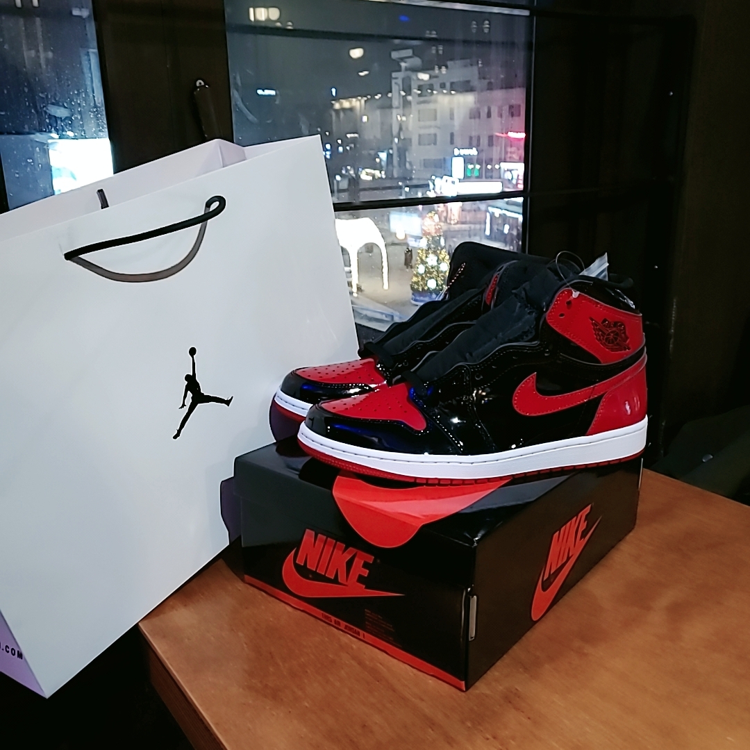 Jordan 1 Retro High OG Patent Bred 착용 스타일