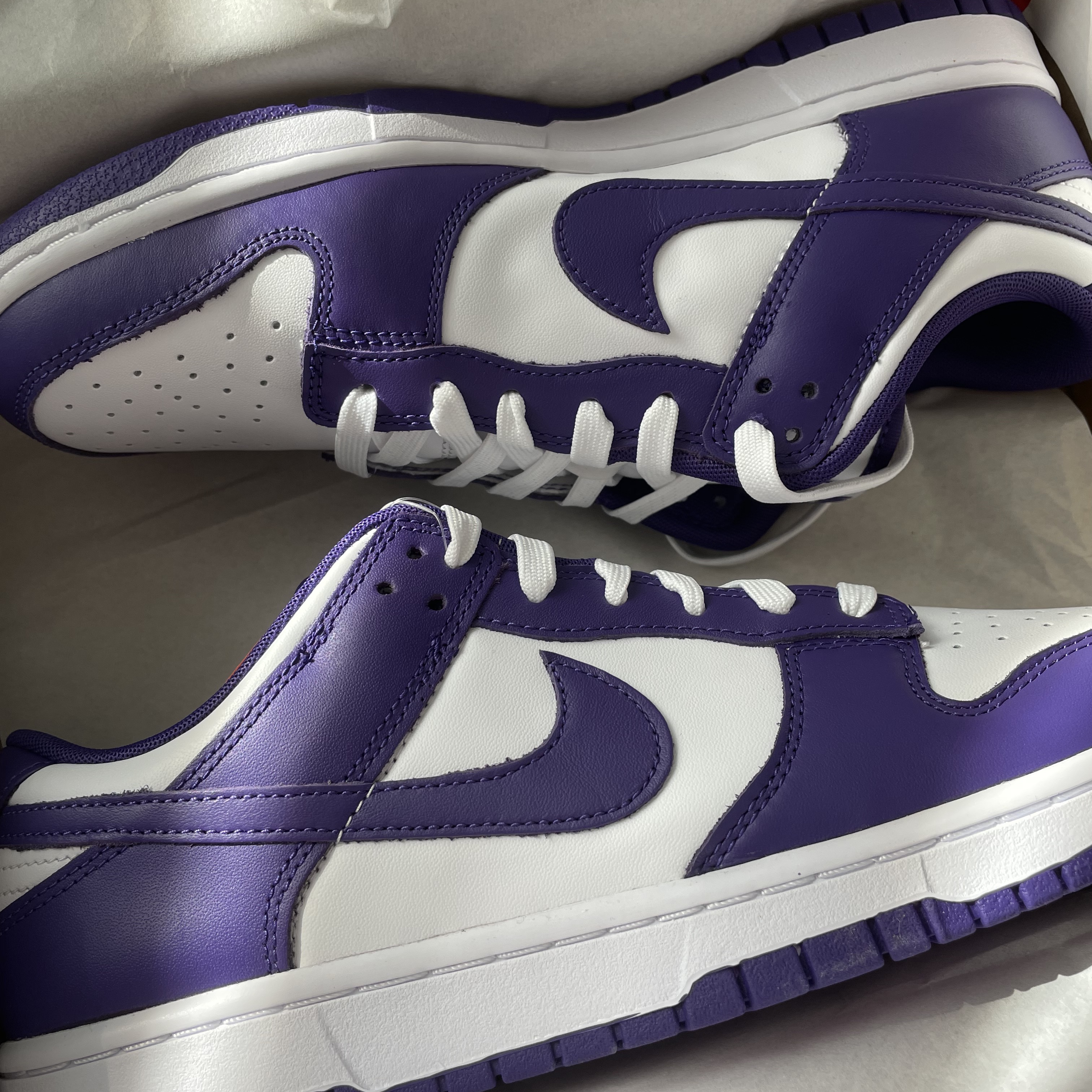 Nike Dunk Low Retro Championship Court Purple 착용 스타일