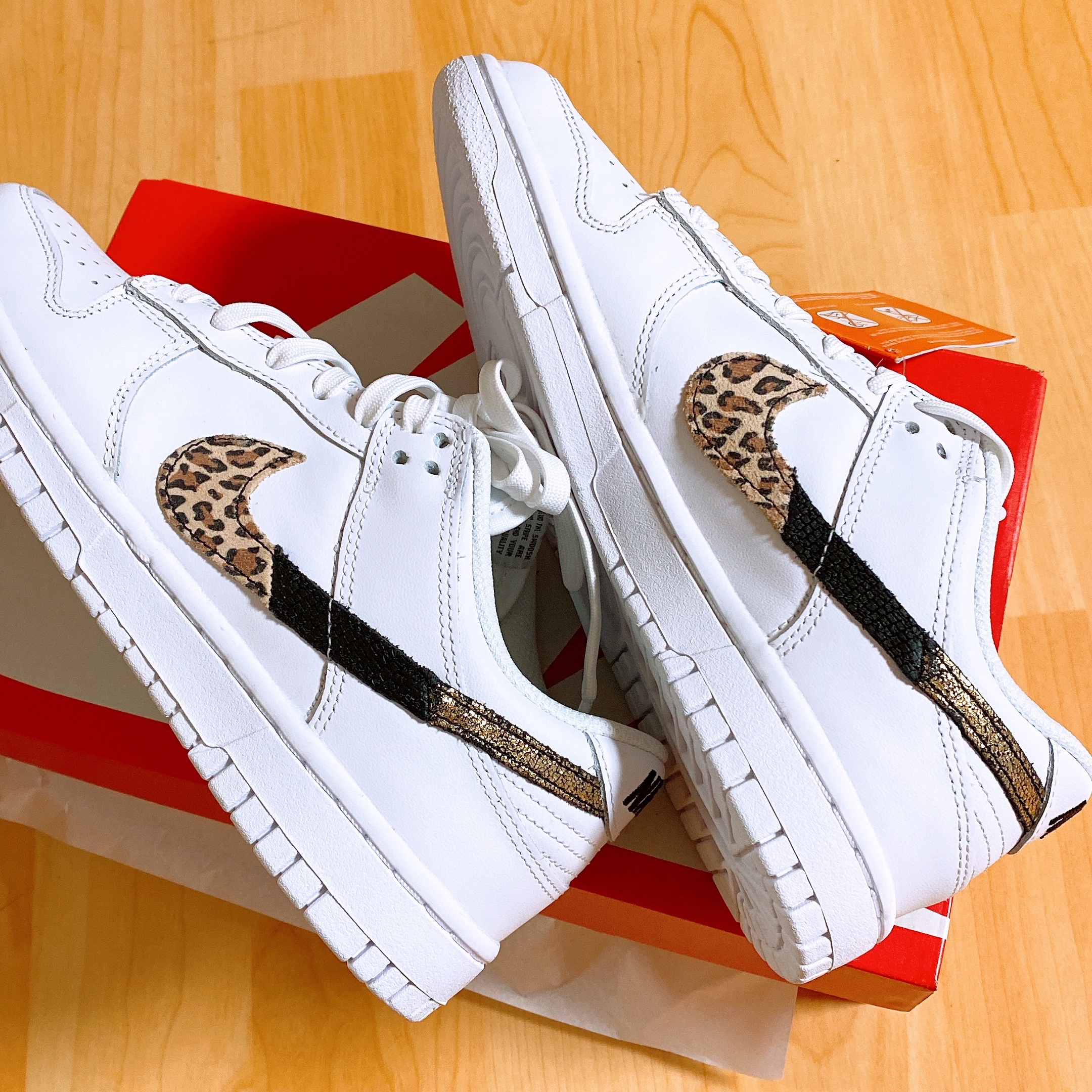 (W) Nike Dunk Low SE Primal White 착용 스타일 - 2