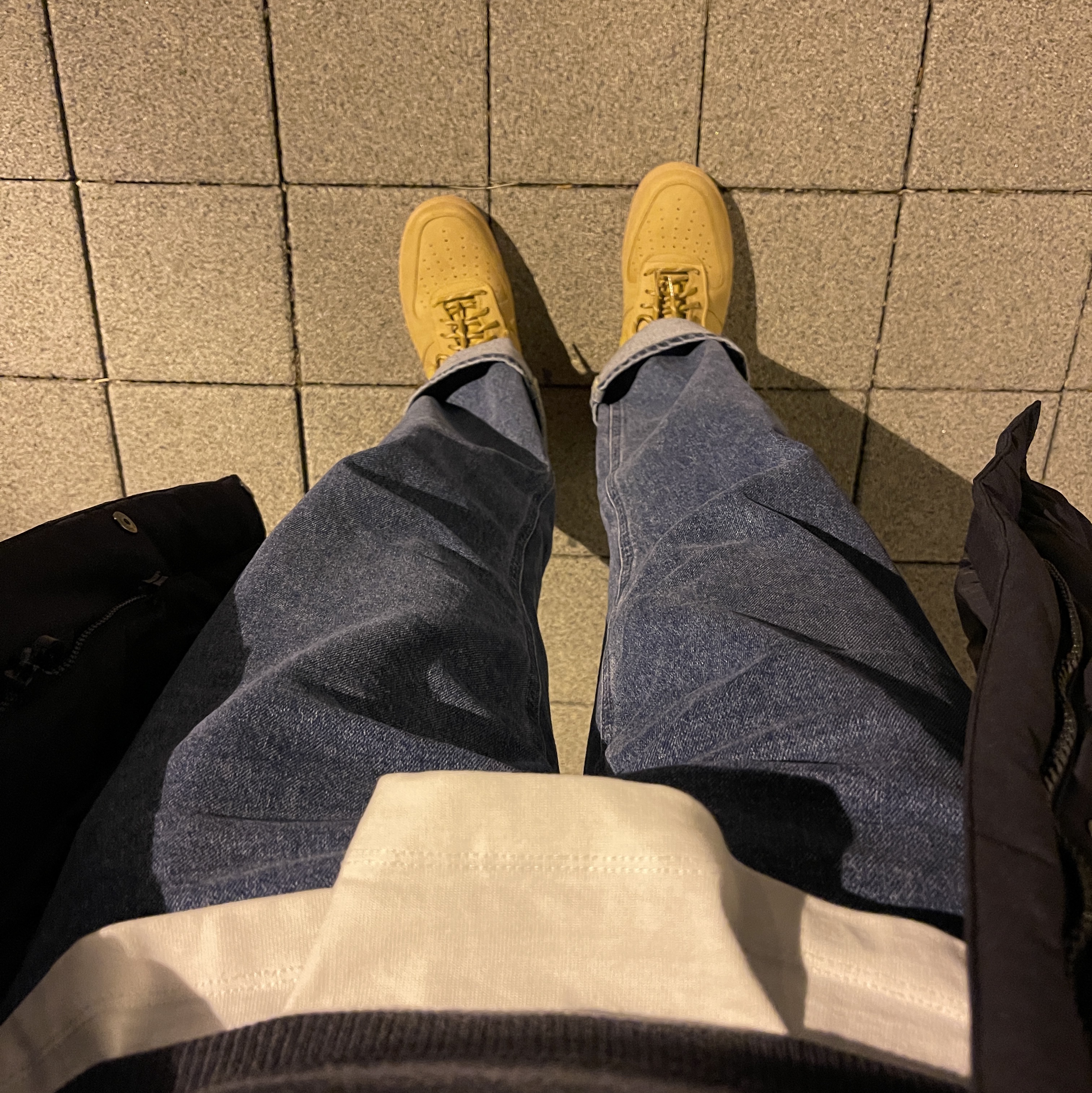 Nike Air Force 1 '07 WB Flax 착용 스타일