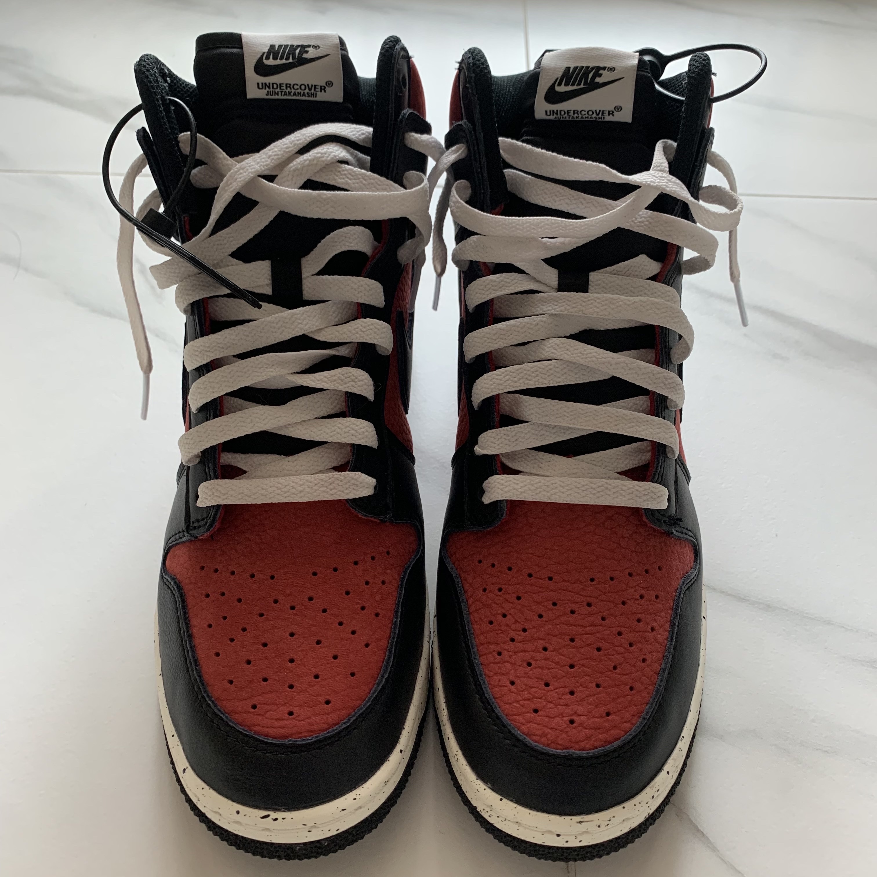 Nike x Undercover Dunk High 1985 Gym Red 착용 스타일 - 4