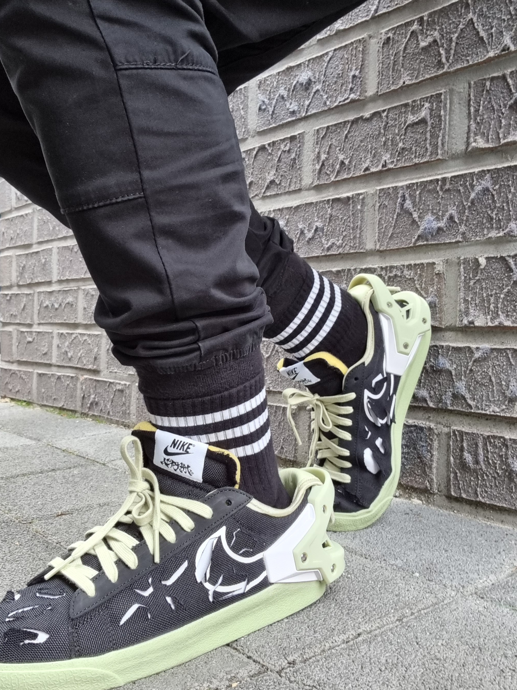 Nike x Acronym Blazer Low Black, Off-White x Amore Pacific Protection Box (Without Cosmetics) 착용 스타일 - 1