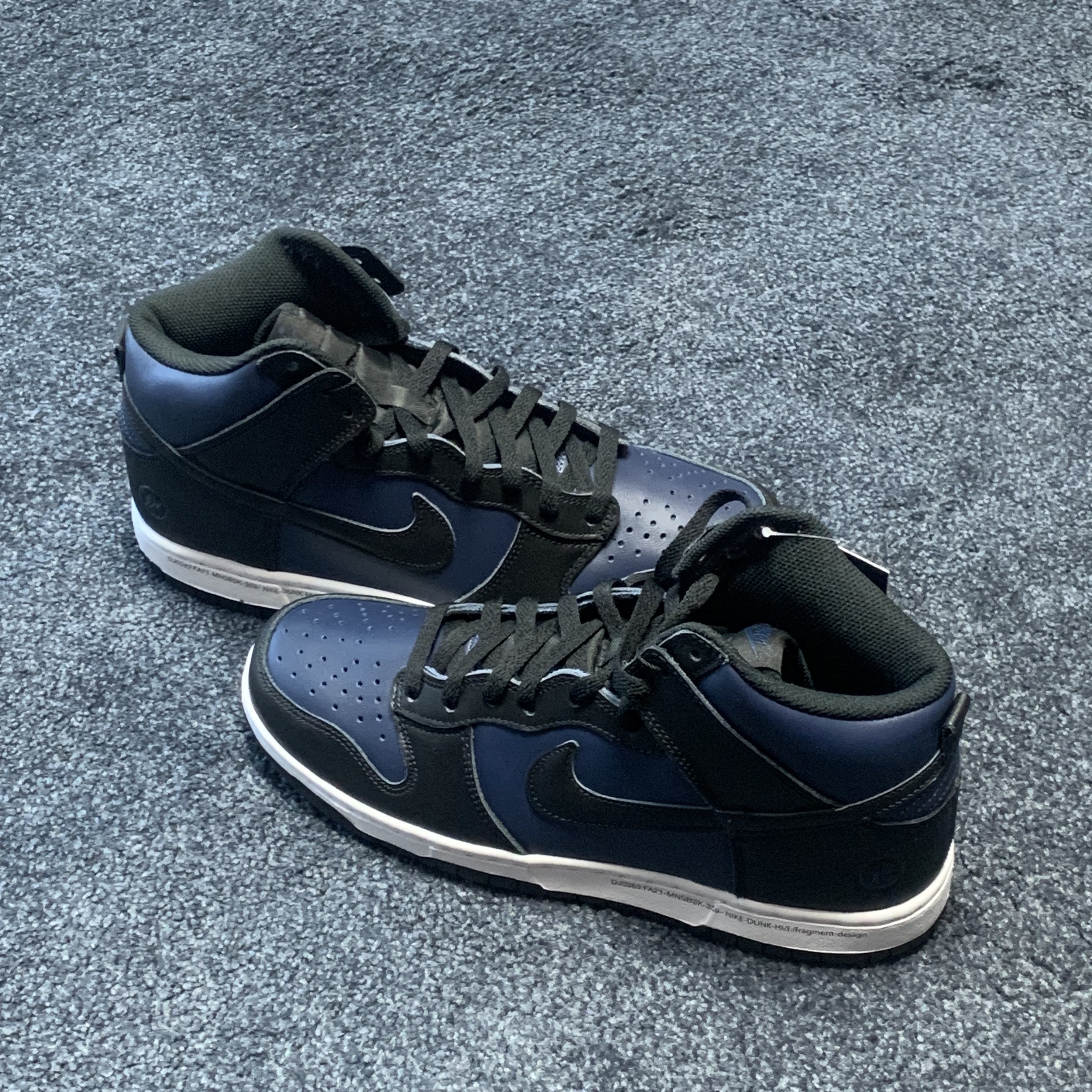 Nike x Fragment Dunk High Midnight Navy 착용 스타일 - 1