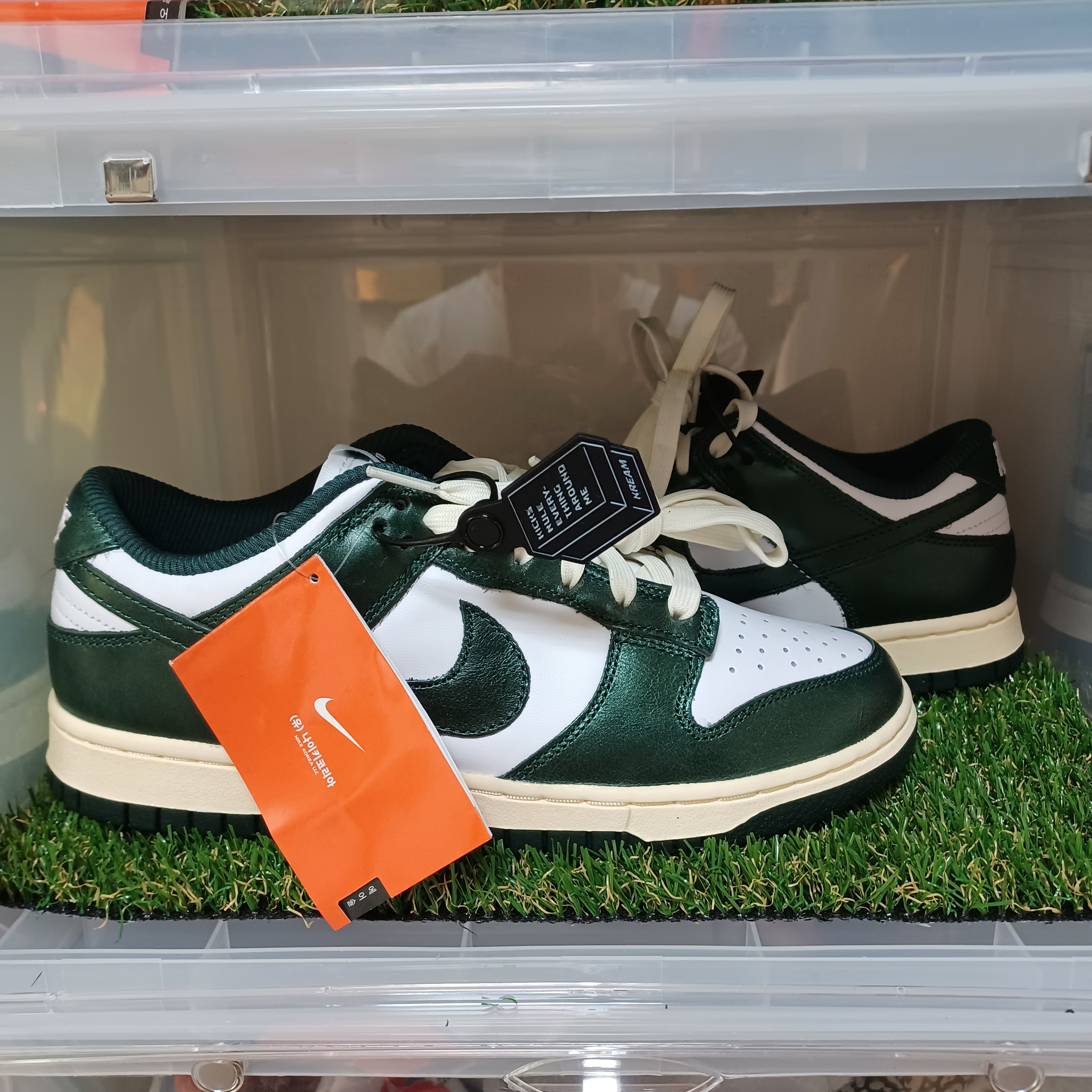 (W) Nike Dunk Low Vintage Green 착용 스타일