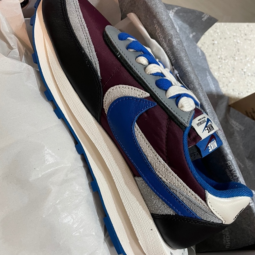 Nike x Sacai x Undercover LDWaffle Night Maroon Team Royal 착용 스타일