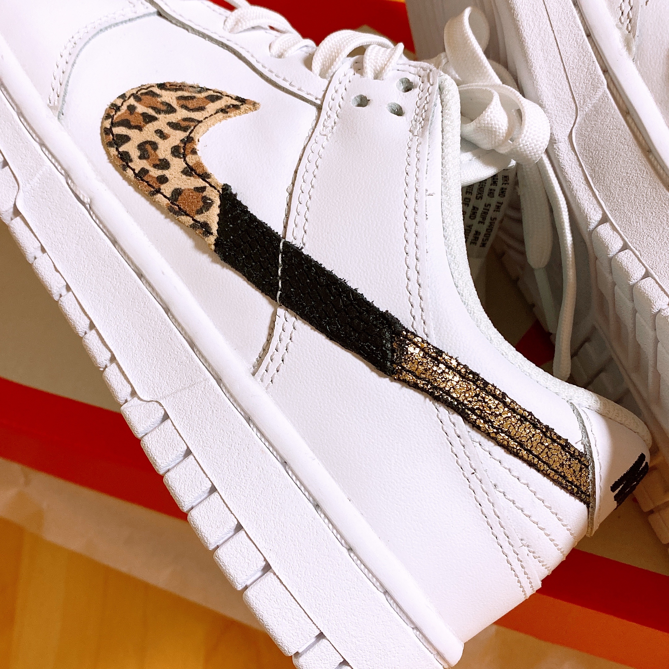 (W) Nike Dunk Low SE Primal White 착용 스타일 - 3