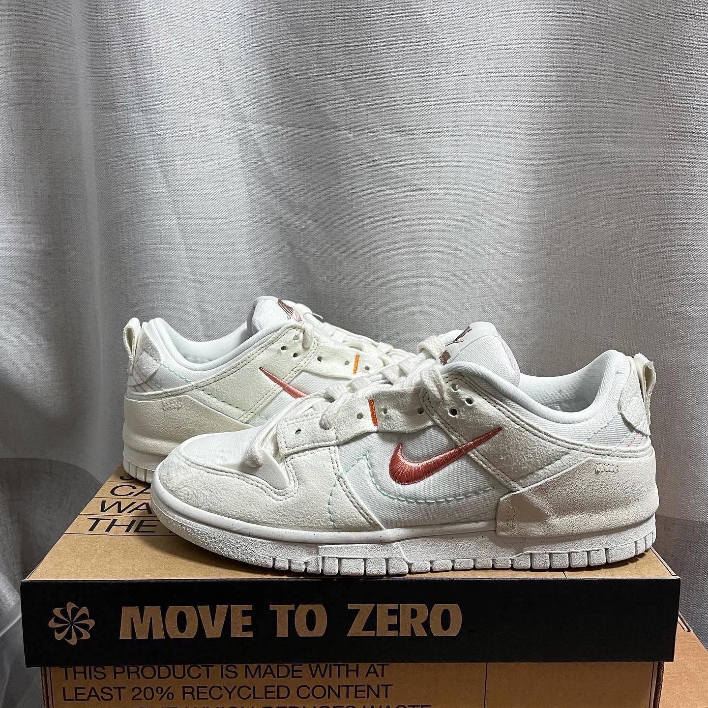 (W) Nike Dunk Low Disrupt 2 Pale Ivory Sail 착용 스타일 - 2