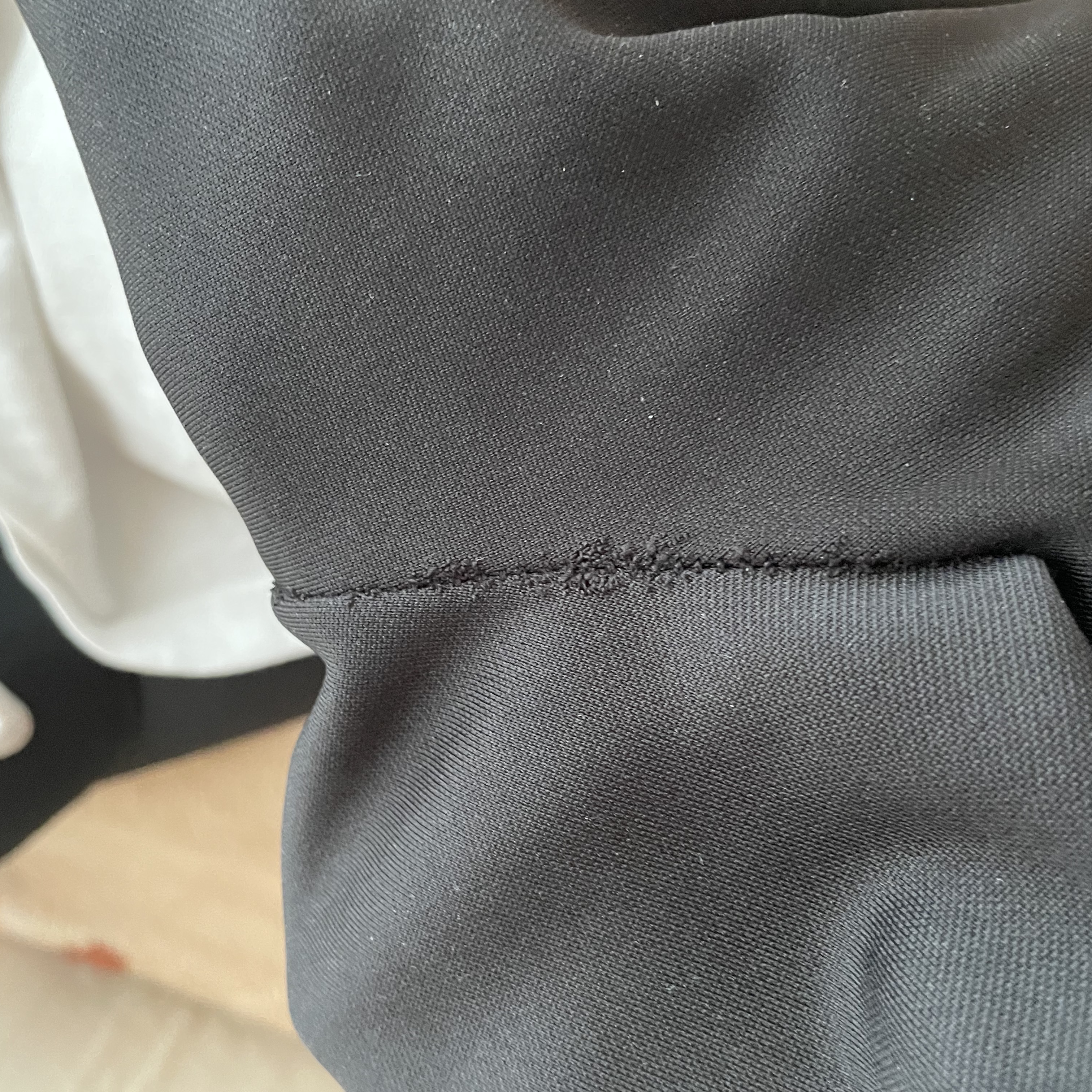 IAB Studio Track Pants Black 착용 스타일 - 3