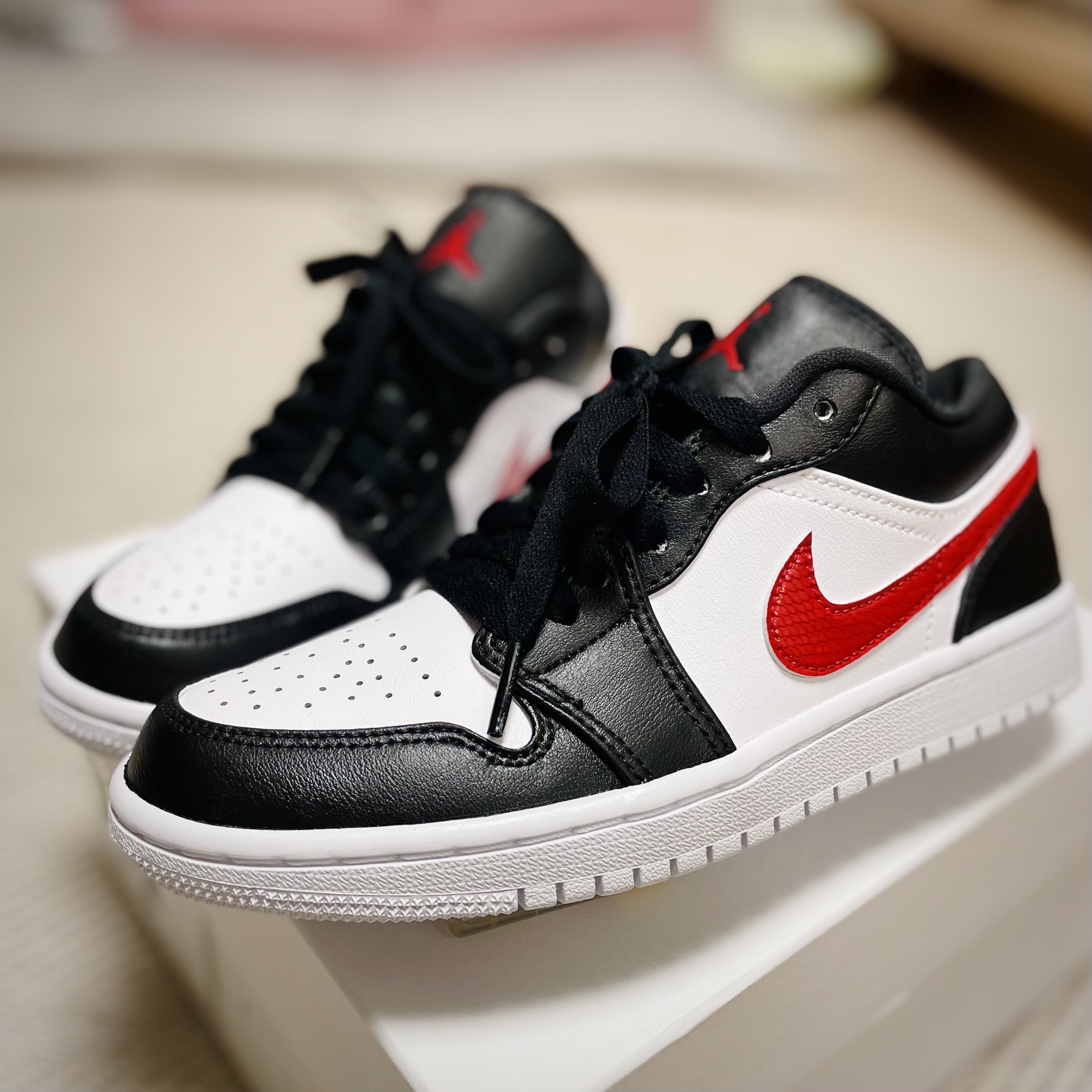 (W) Jordan 1 Low Triple White 2020 착용 스타일 - 3