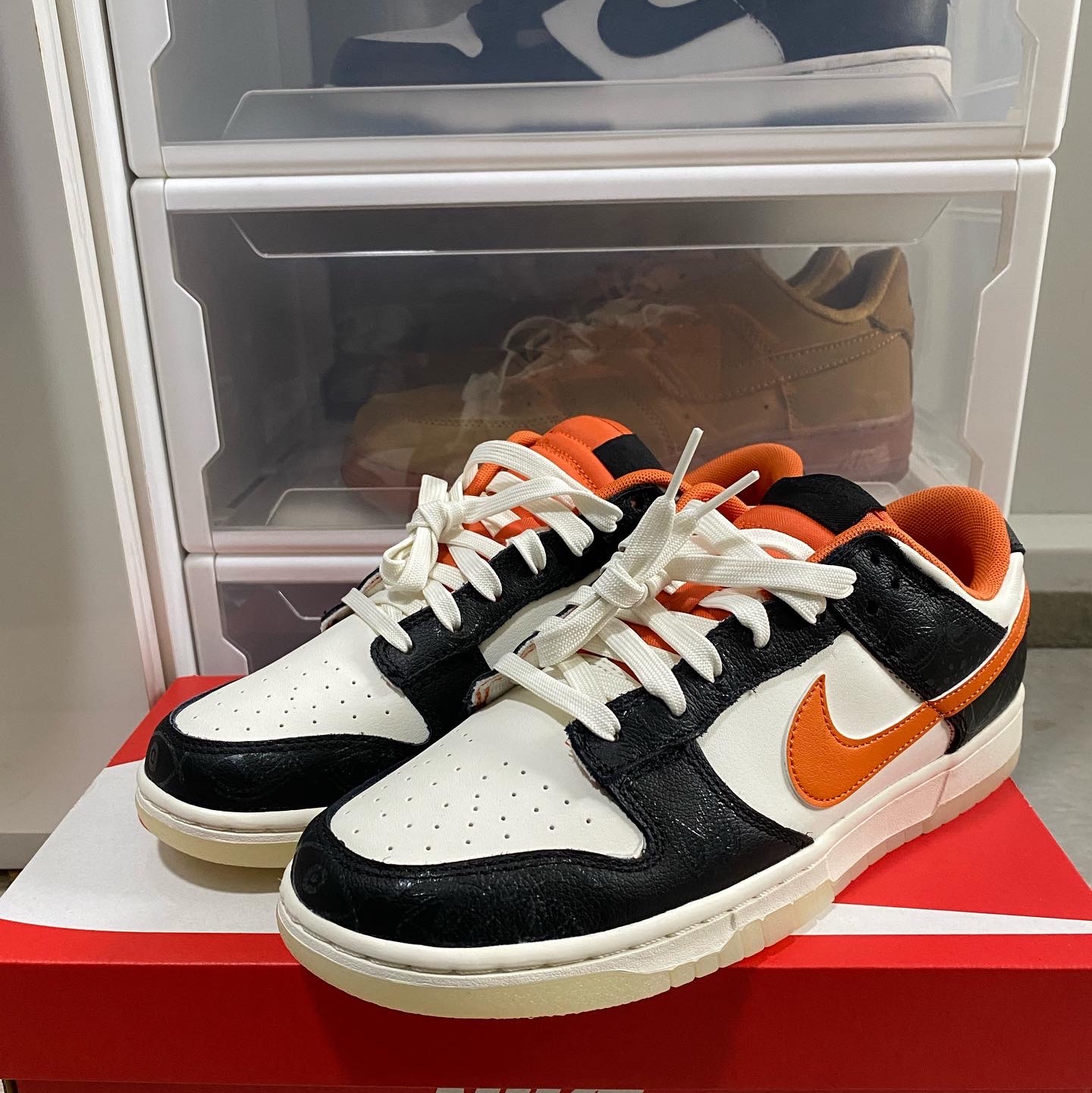 Nike Dunk Low Retro PRM Halloween ์ฐฉ์ฉ ์คํ์ผ - 1