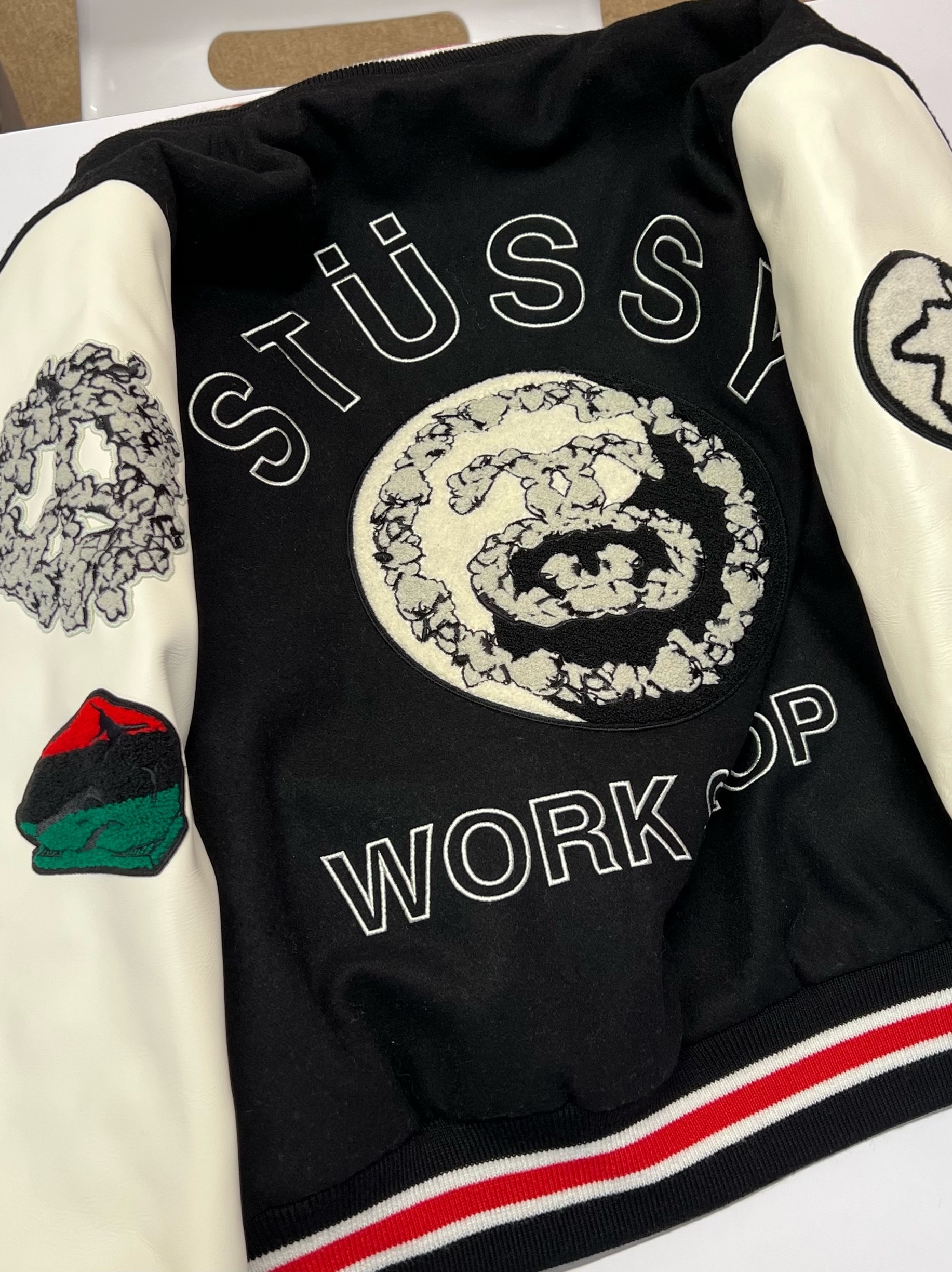 Stussy x Our Legacy x Denim Tears TTL Varsity Jacket Black, Adidas Yeezy Foam RNNR Mineral Blue 착용 스타일 - 5