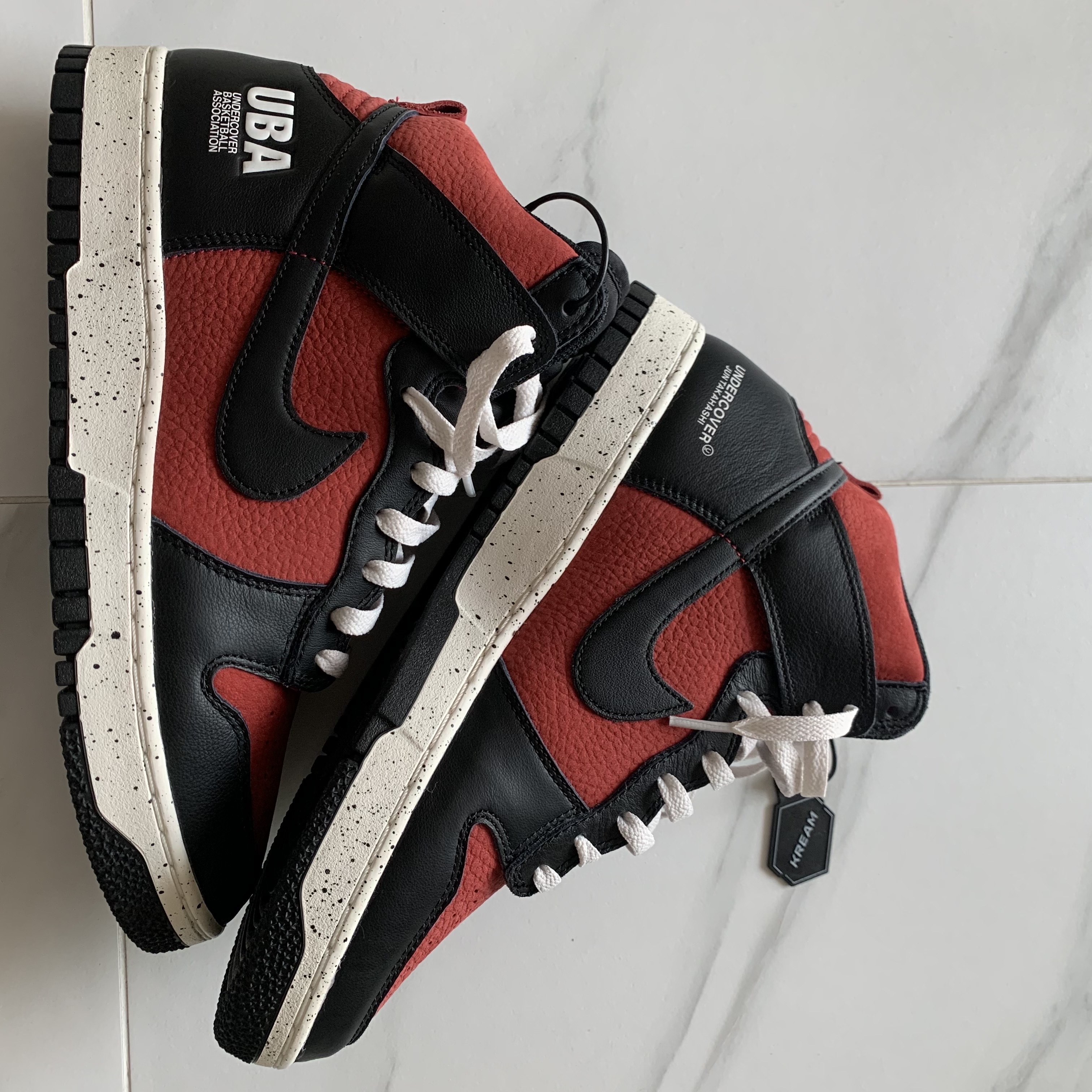 Nike x Undercover Dunk High 1985 Gym Red 착용 스타일 - 5