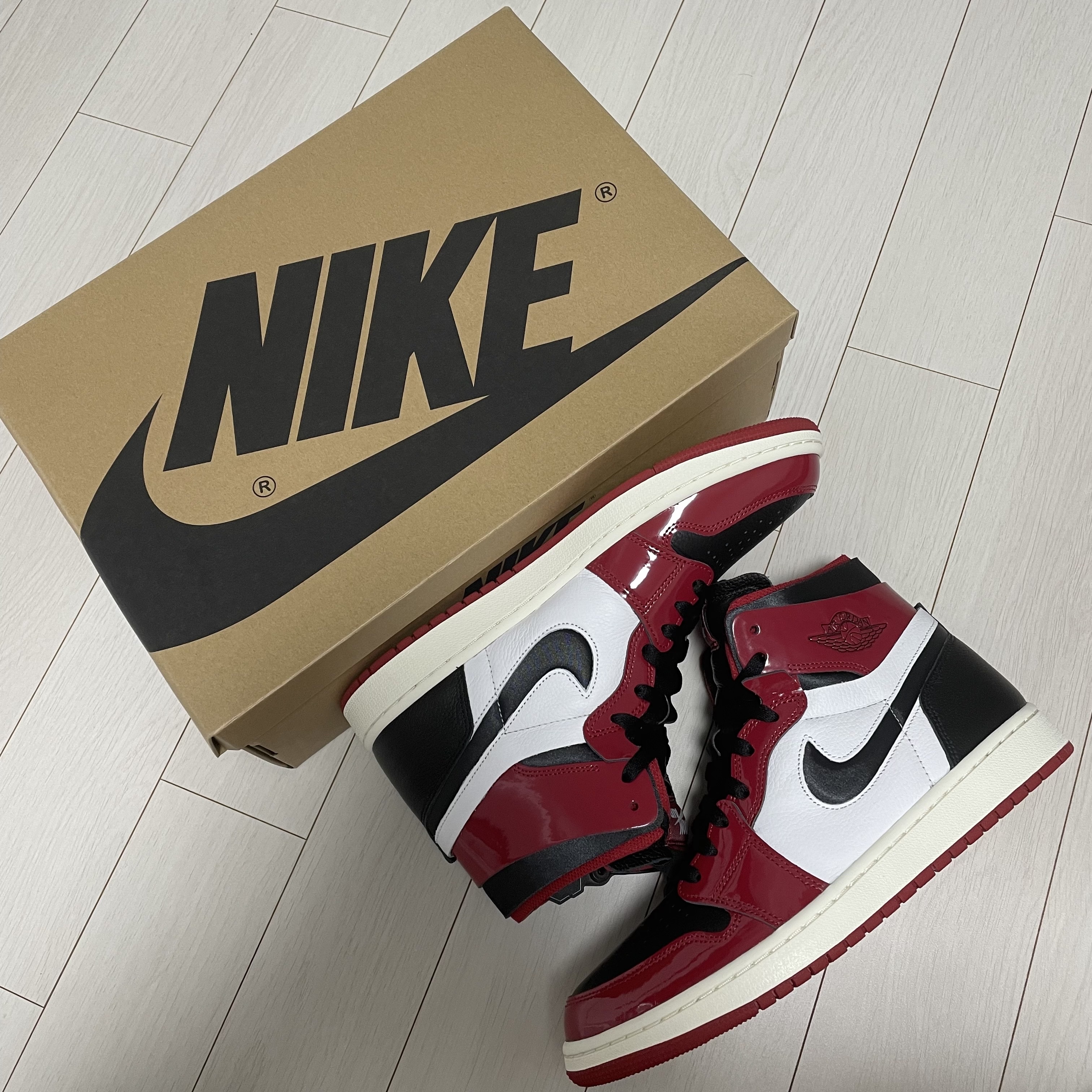 (W) Jordan 1 Zoom Air CMFT Gym Red Black 착용 스타일 - 2