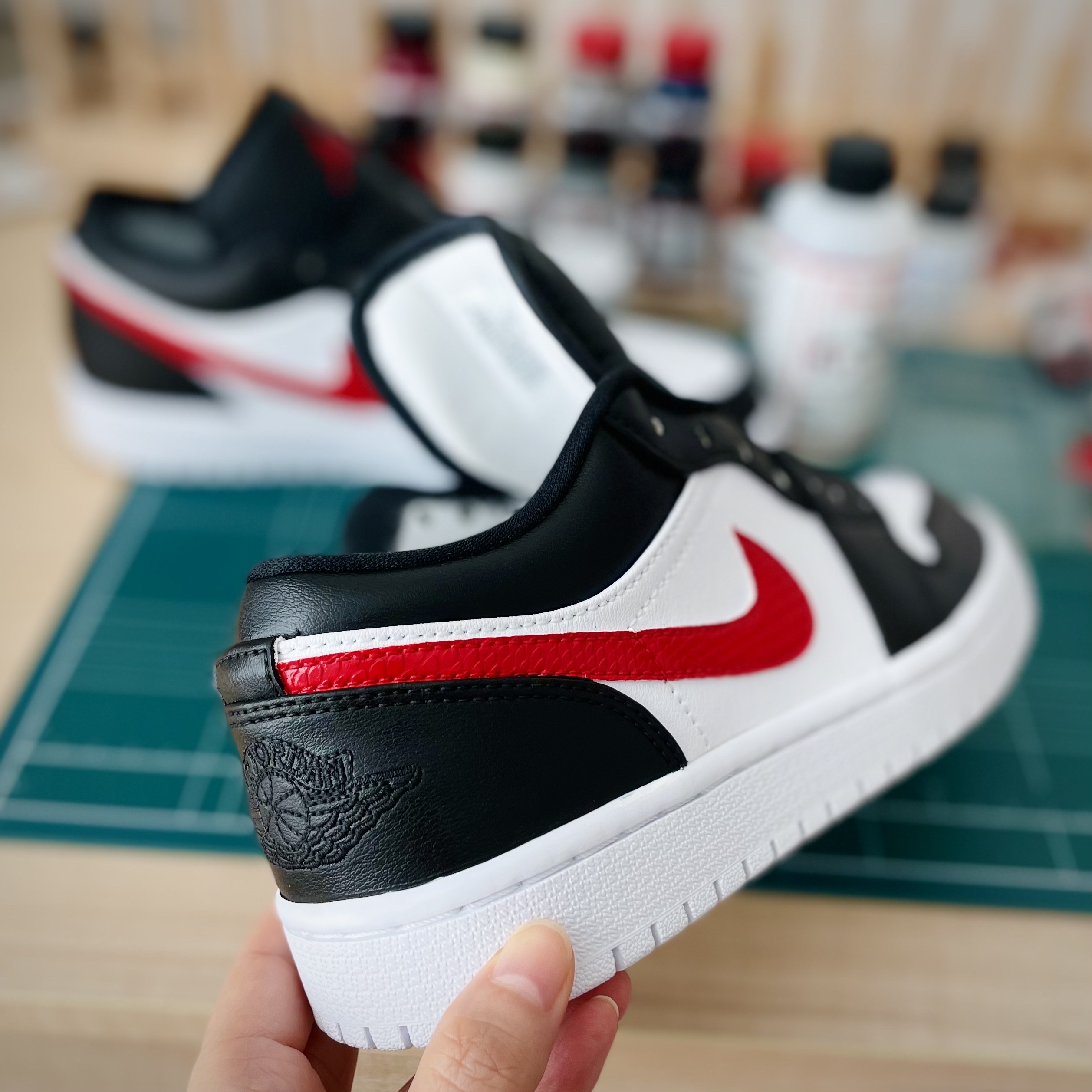 (W) Jordan 1 Low Triple White 2020 착용 스타일 - 4