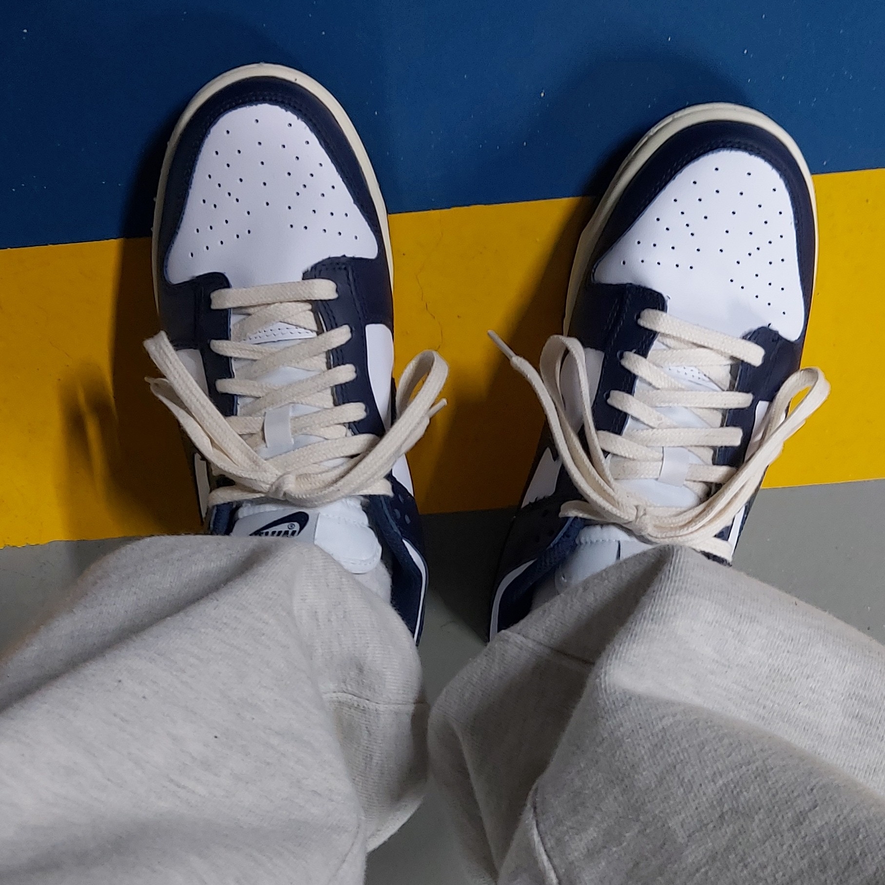(W) Nike Dunk Low Vintage Midnight Navy 착용 스타일