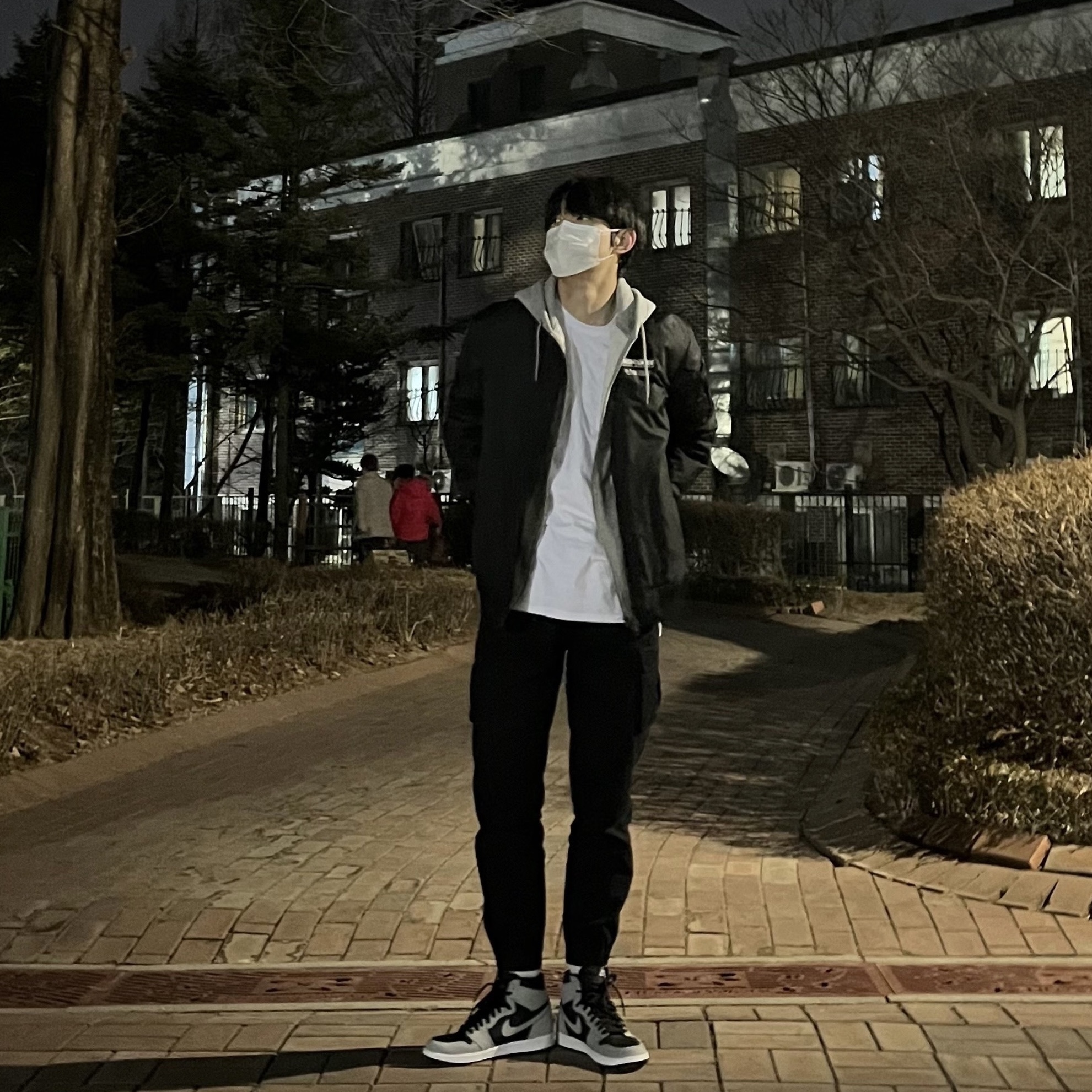 Jordan 1 Retro High OG Shadow 2.0 착용 스타일 - 1