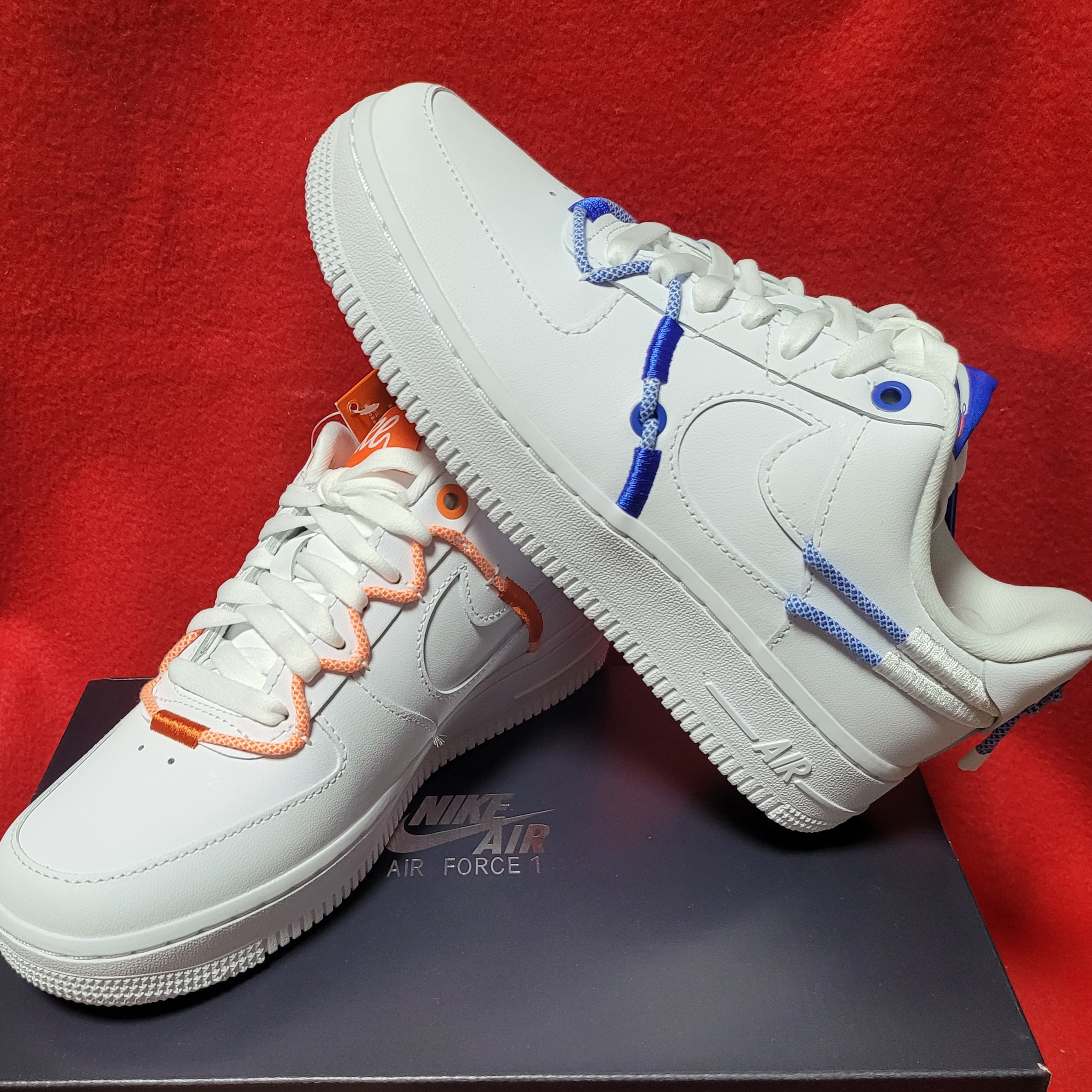 (W) Nike Air Force 1 '07 LX White Safety Orange 착용 스타일 - 3