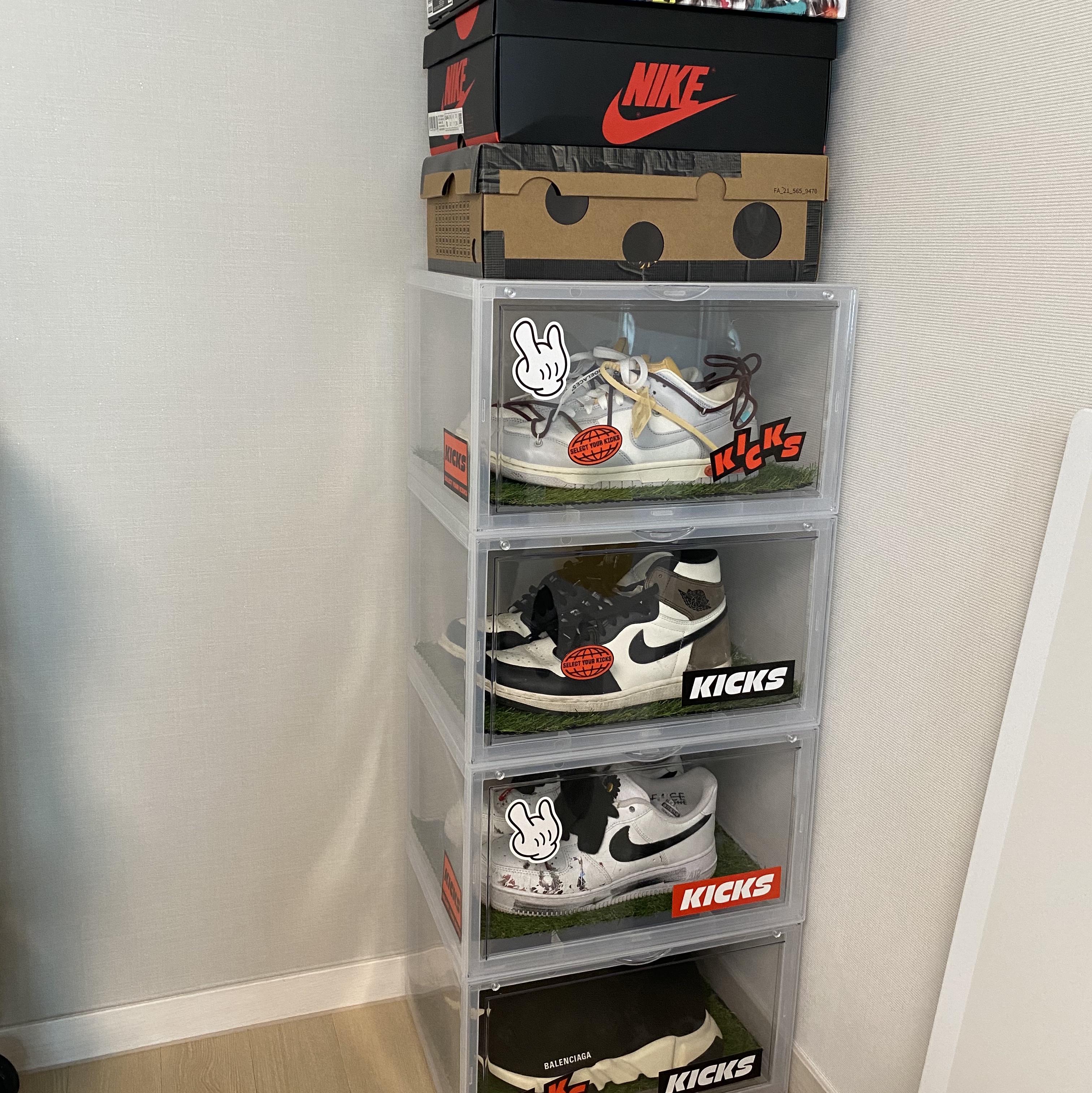 Nike x Off-White Dunk Low The 50 - Lot 46, Jordan 1 Retro High OG Black Mocha 착용 스타일