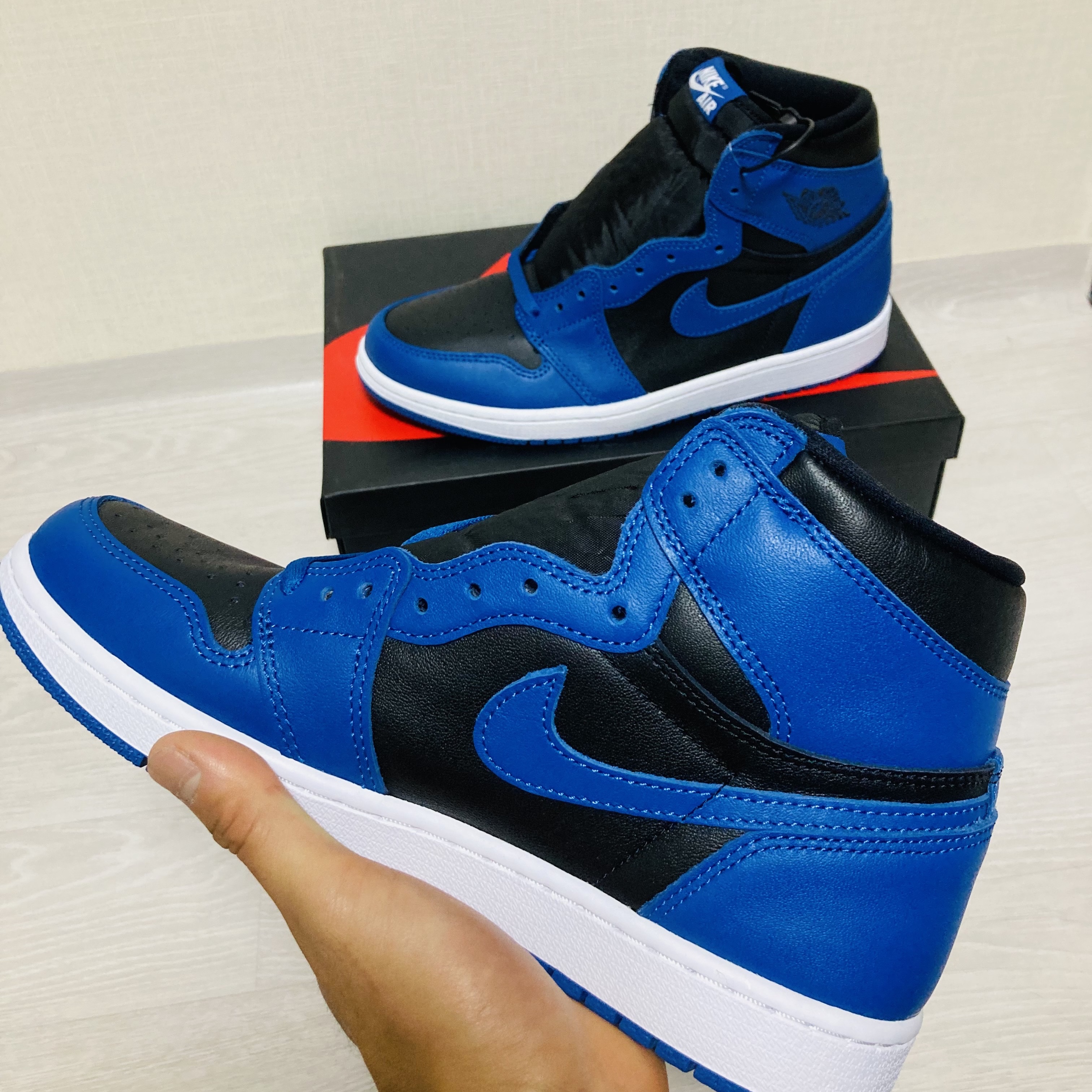Jordan 1 Retro High OG Dark Marina Blue 착용 스타일