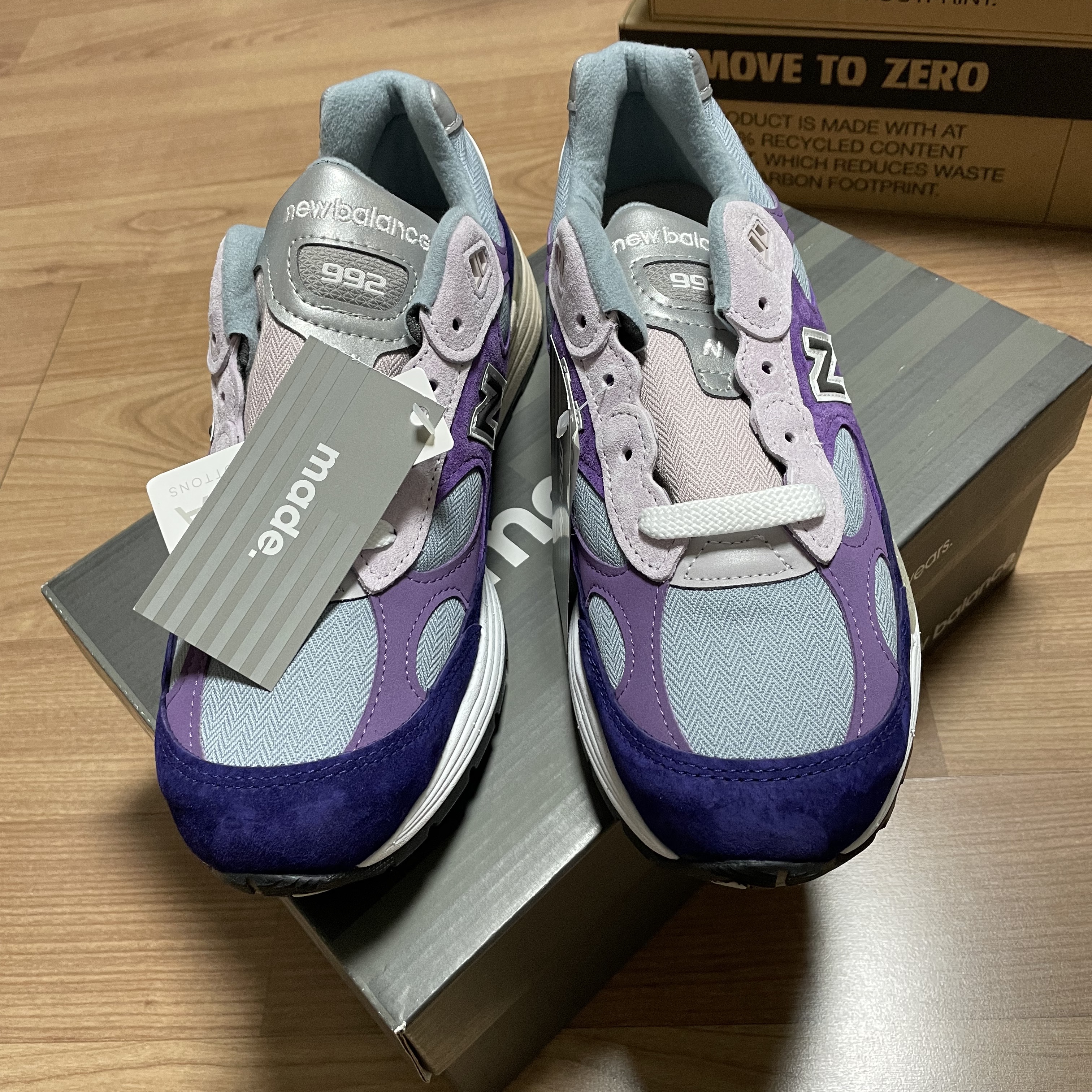 New Balance 992 Made in USA Purple Grey 착용 스타일 - 2
