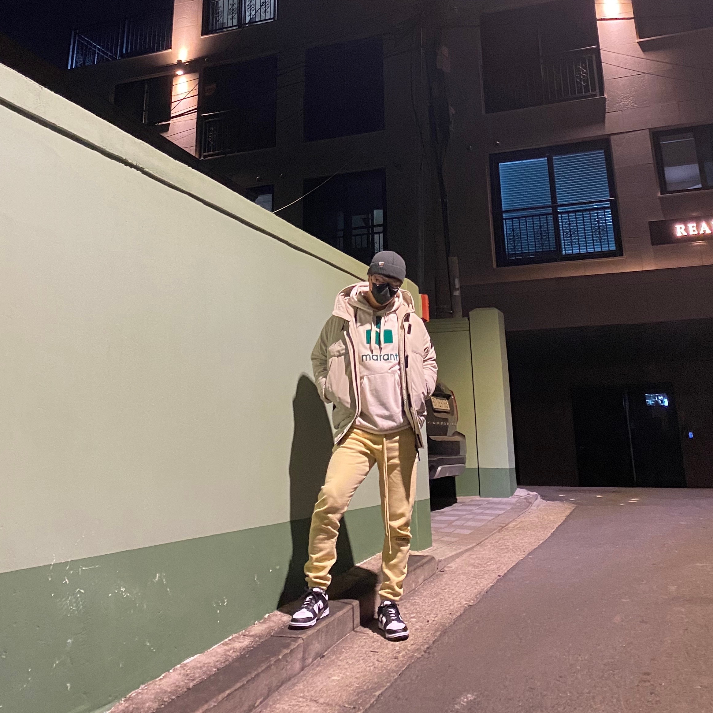 Essentials Logo Print Sweatpants Garden Glove - Mr. Porter Exclusive, Nike Dunk Low Retro Black 착용 스타일 - 1