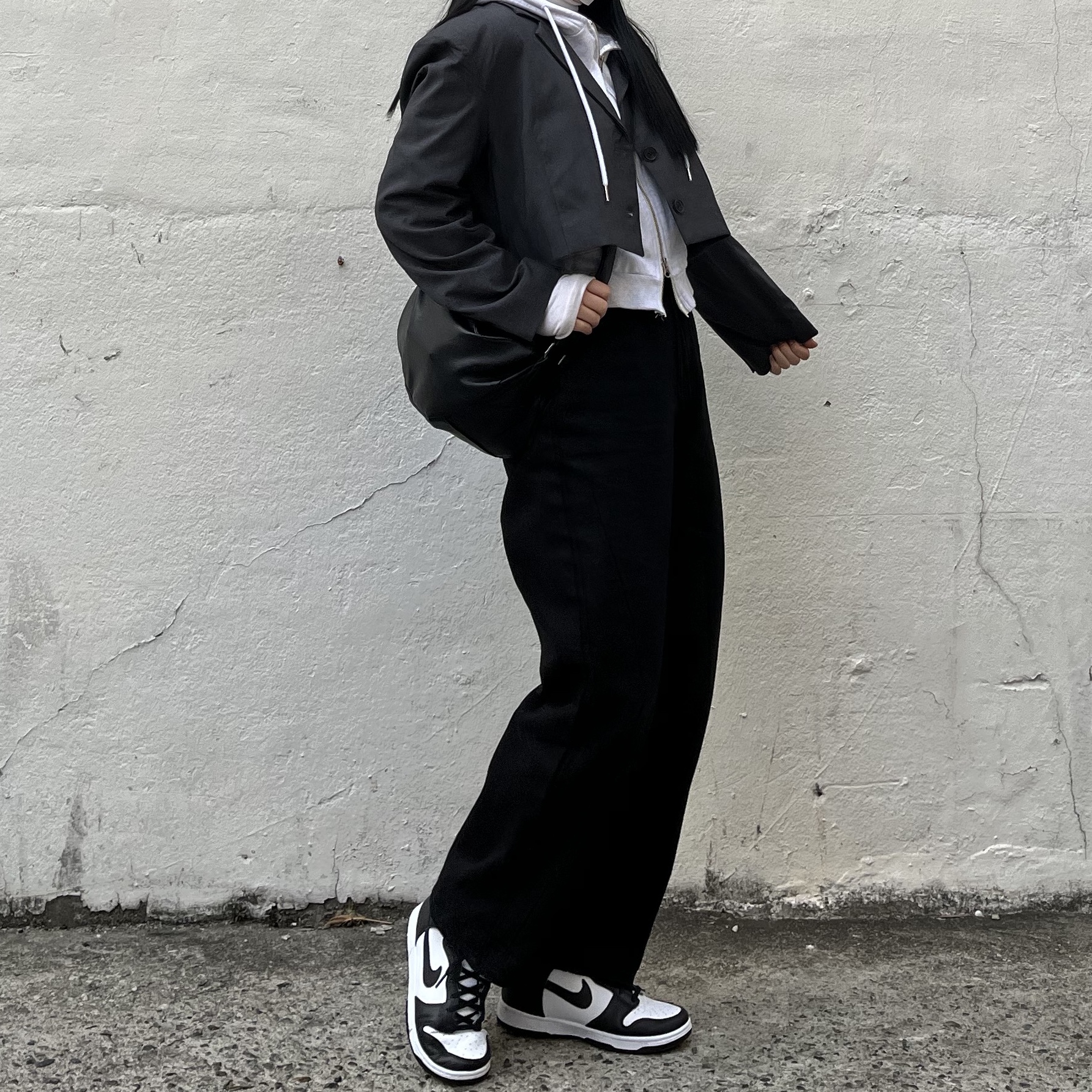 (W) Nike Dunk High Black and White 착용 스타일