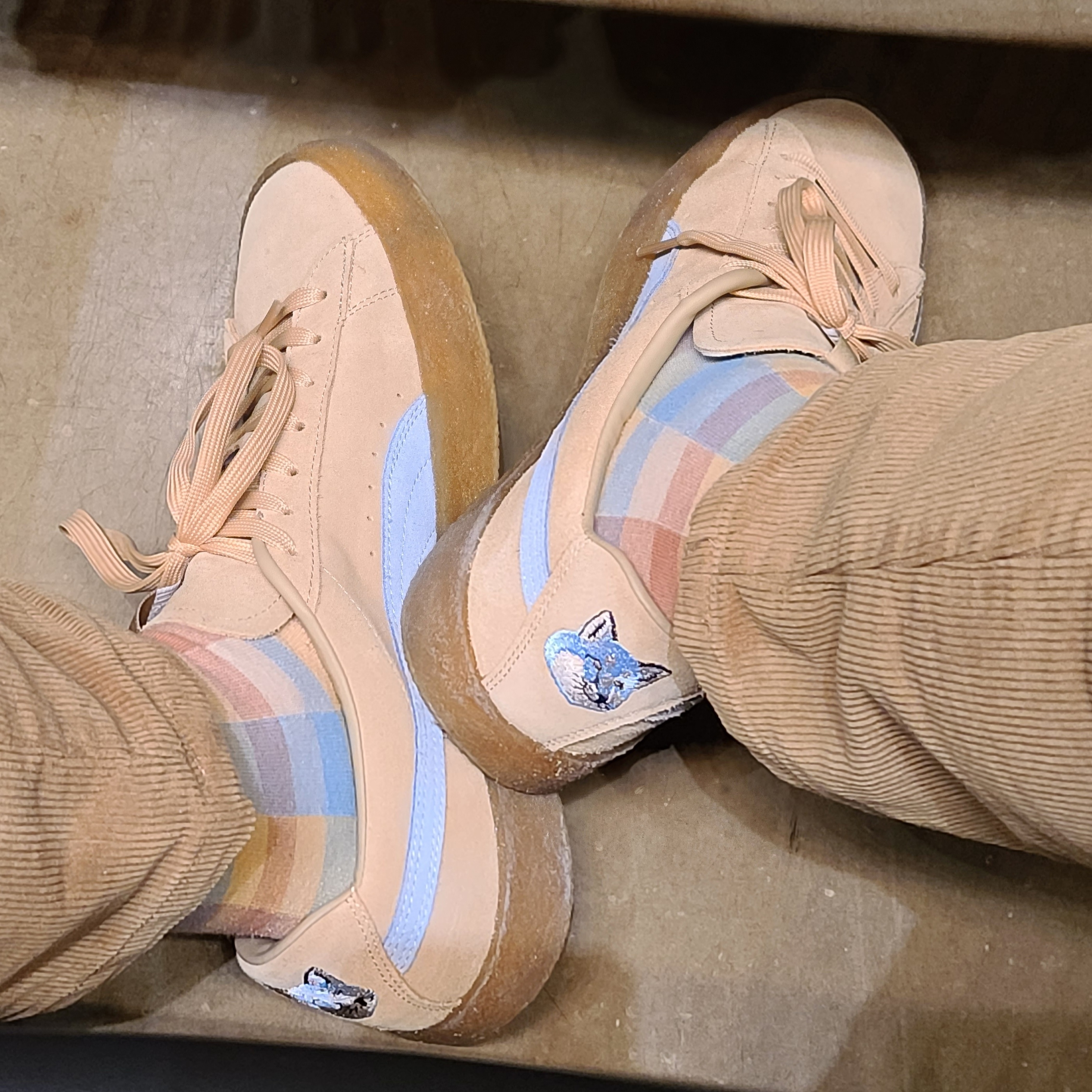 Puma x Maison Kitsune Suede Crepe Travertine 착용 스타일