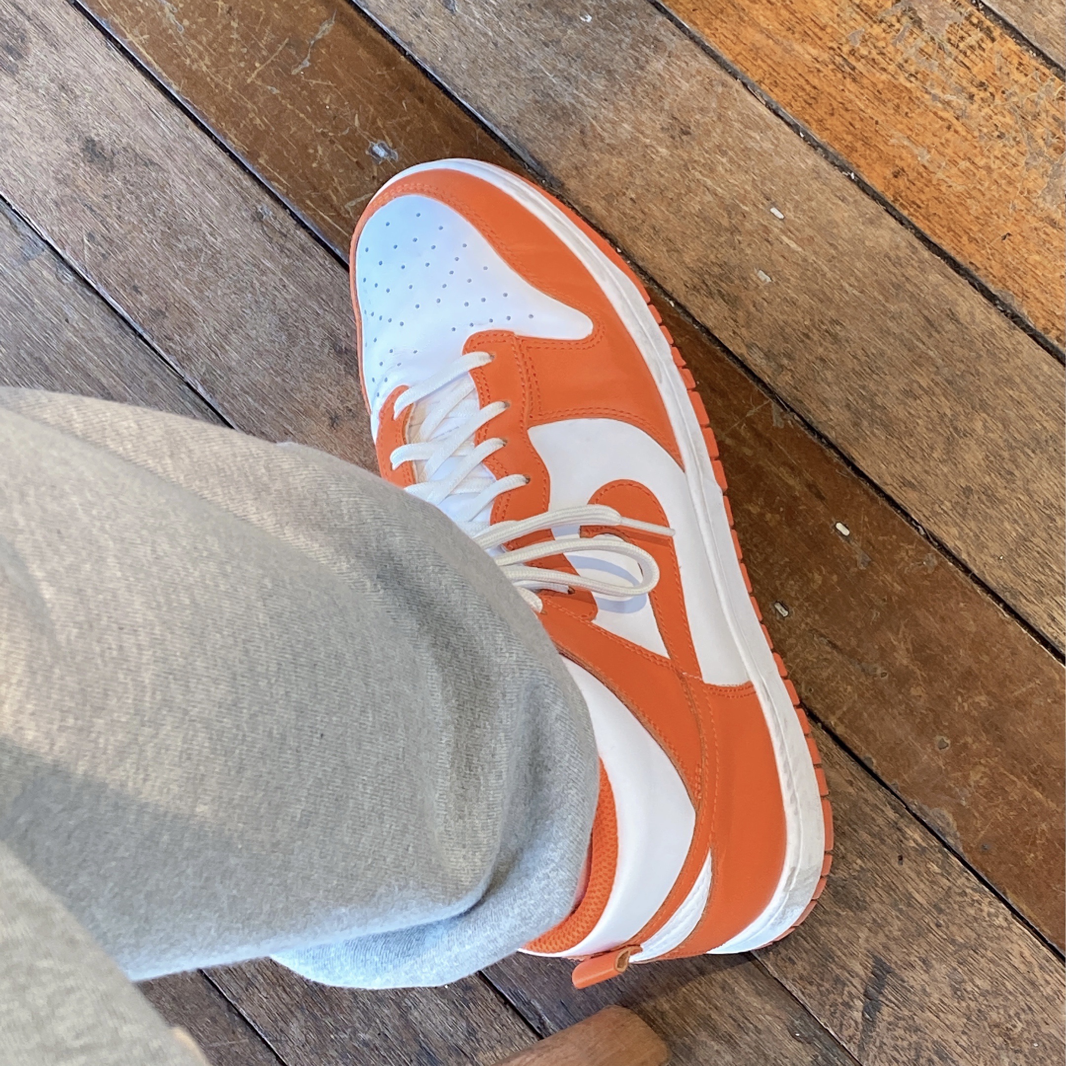 Nike Dunk High Retro Orange Blaze 착용 스타일