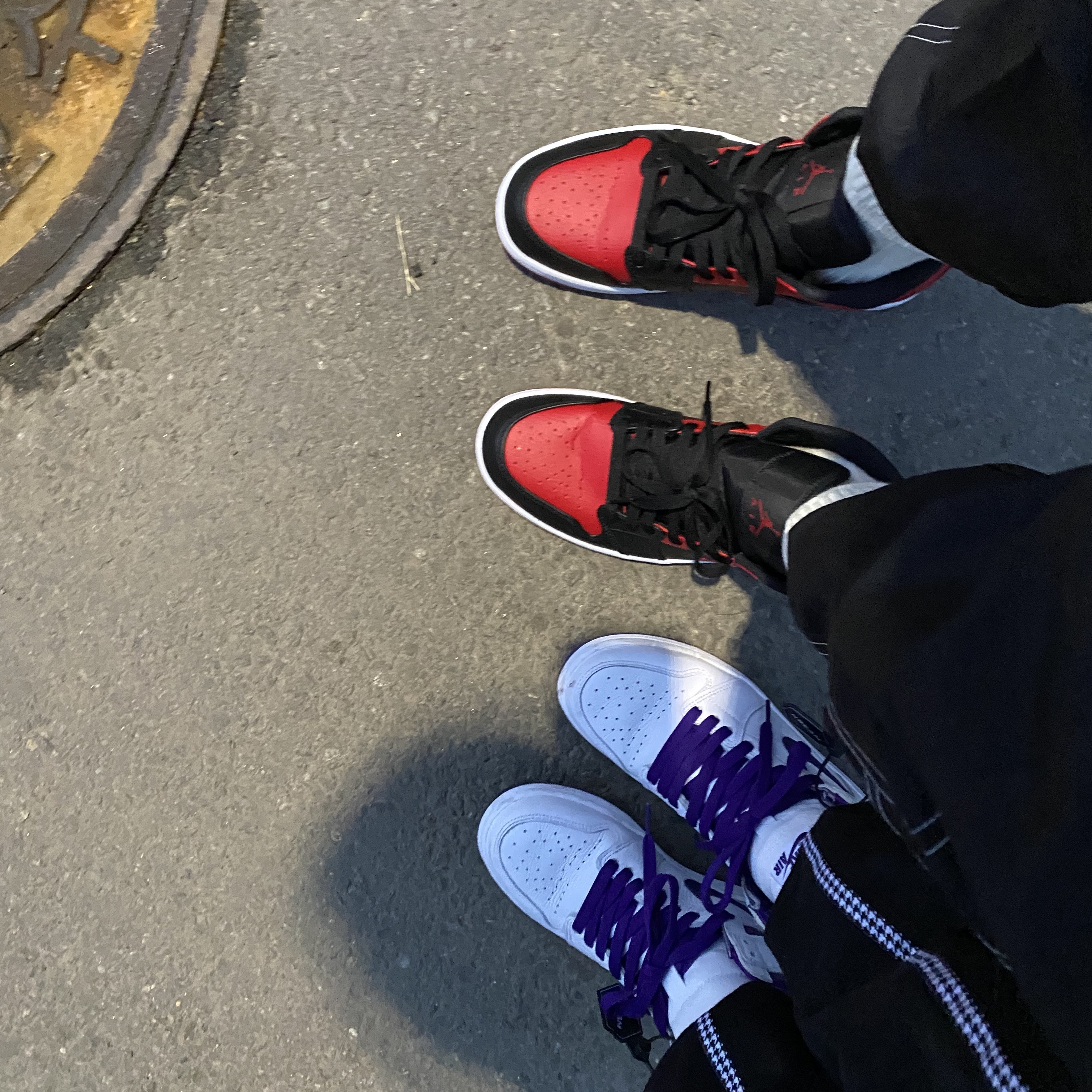Jordan 1 Mid Bred Banned 2020, (W) Jordan 1 High OG Court Purple 착용 스타일