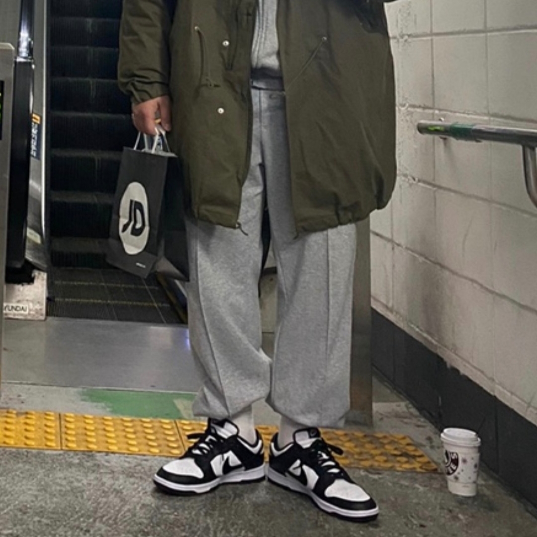 Nike Dunk Low Retro Black 착용 스타일
