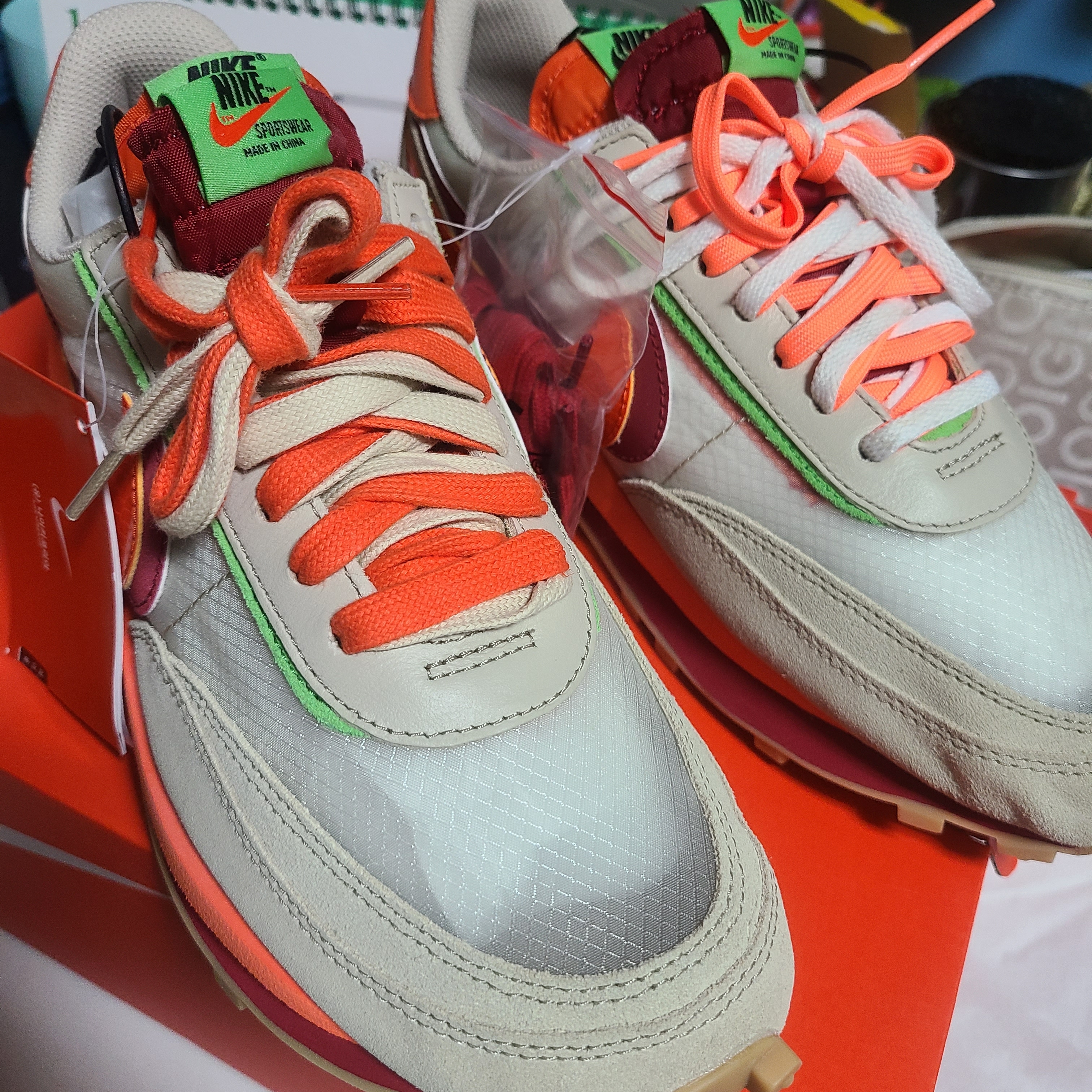Nike x Sacai x Clot LDWaffle Orange Blaze, Goyard Senat Pochette MM Black 착용 스타일 - 4