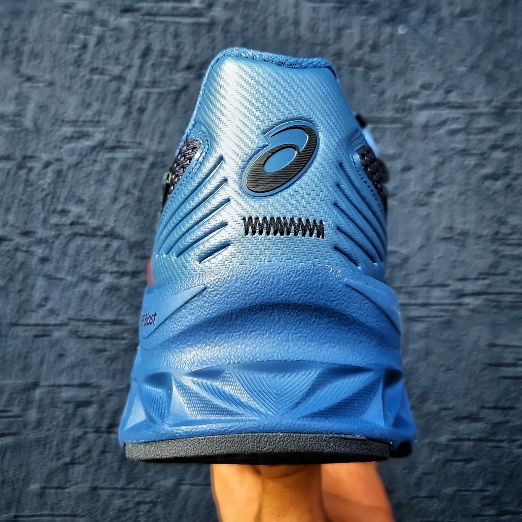 Asics HN2-S Protoblast Azure 착용 스타일 - 3