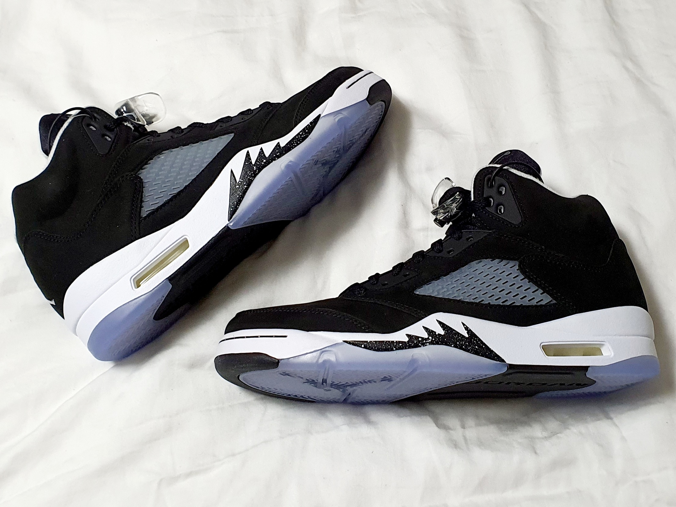 Jordan 5 Retro Moonlight 착용 스타일 - 5