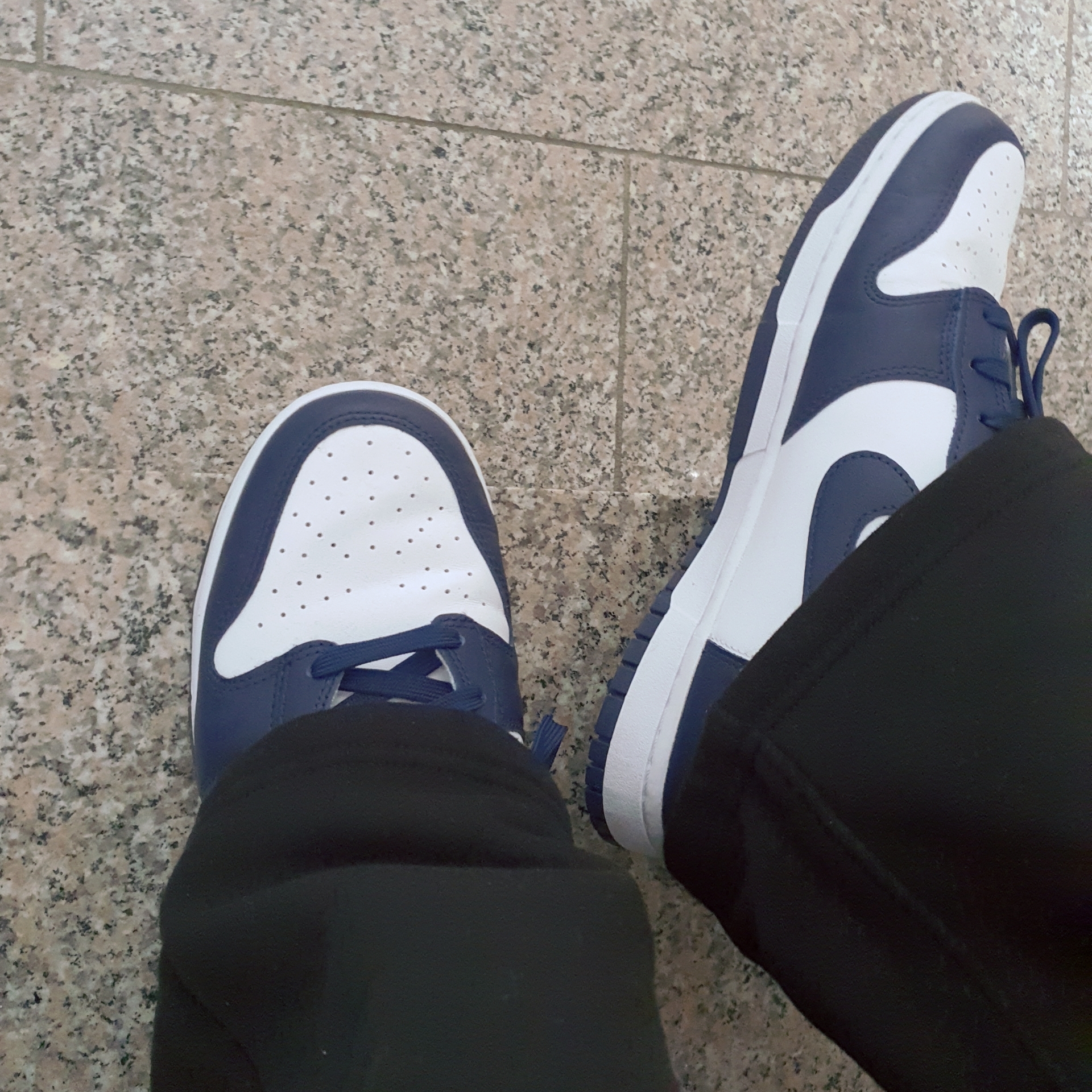 Nike Dunk High Retro Championship Navy 착용 스타일