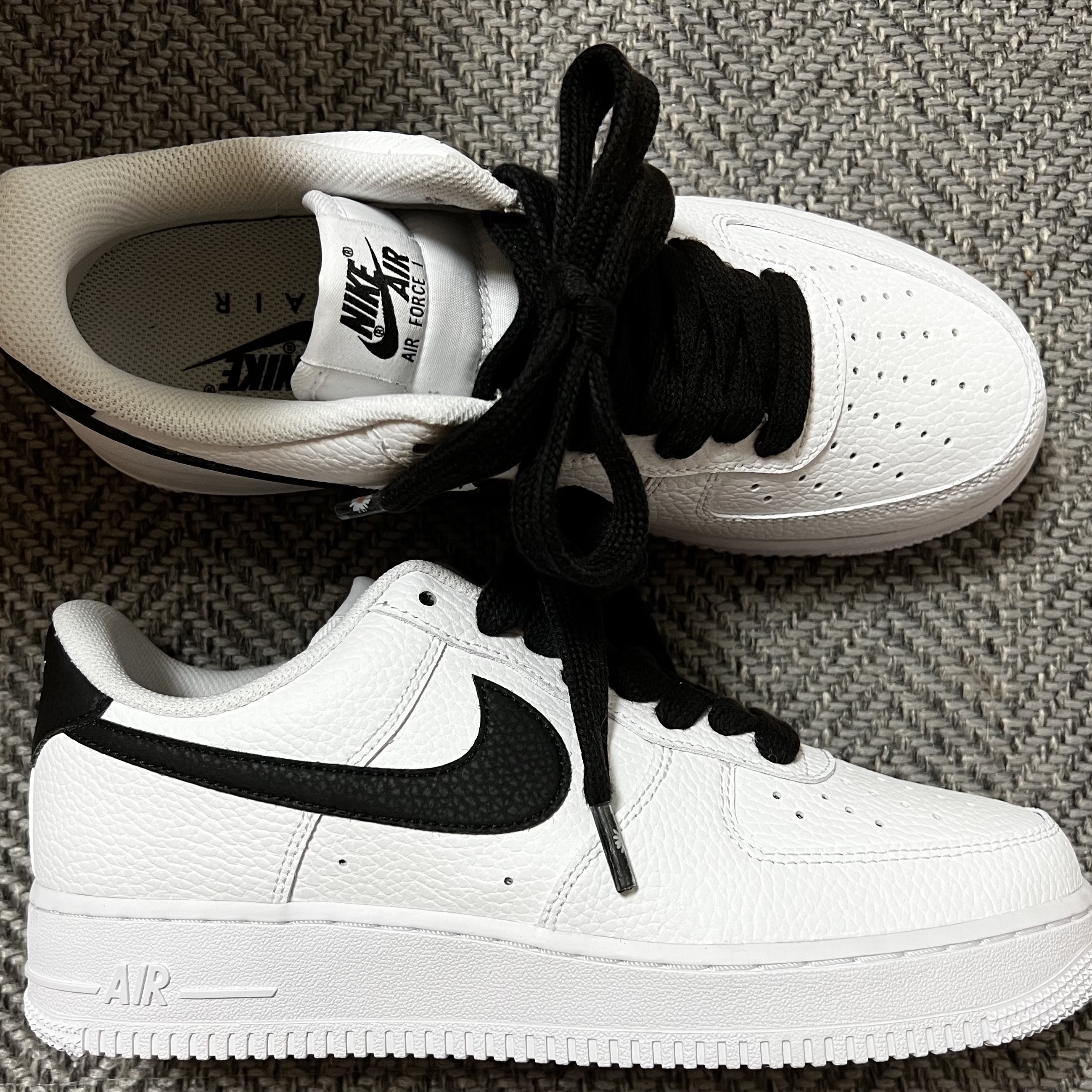Nike Air Force 1 '07 White Black, Nike x Peaceminusone Air Force 1 Low Para-Noise 착용 스타일 - 1
