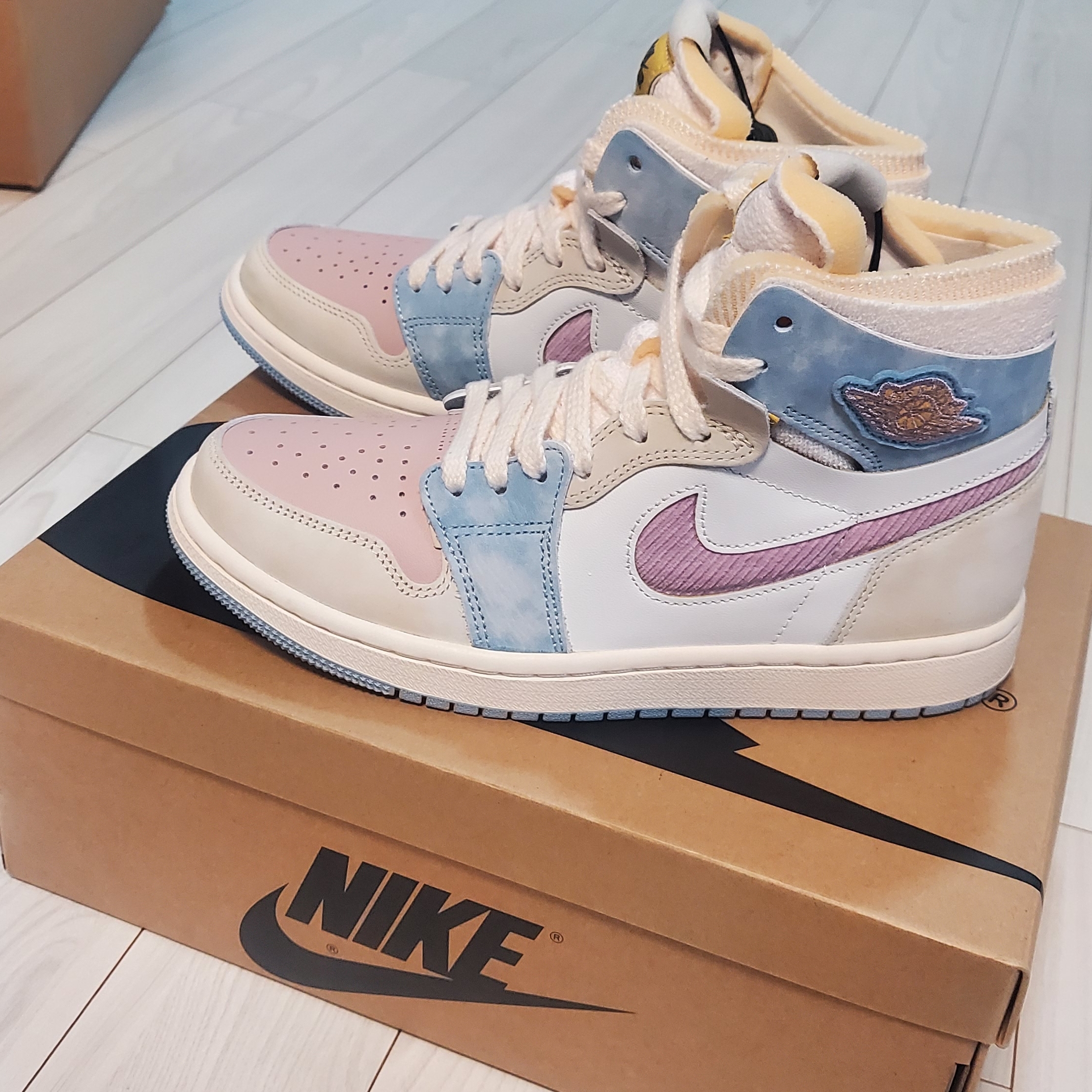 (W) Jordan 1 Zoom Air CMFT Pink Oxford Plum Fog 착용 스타일