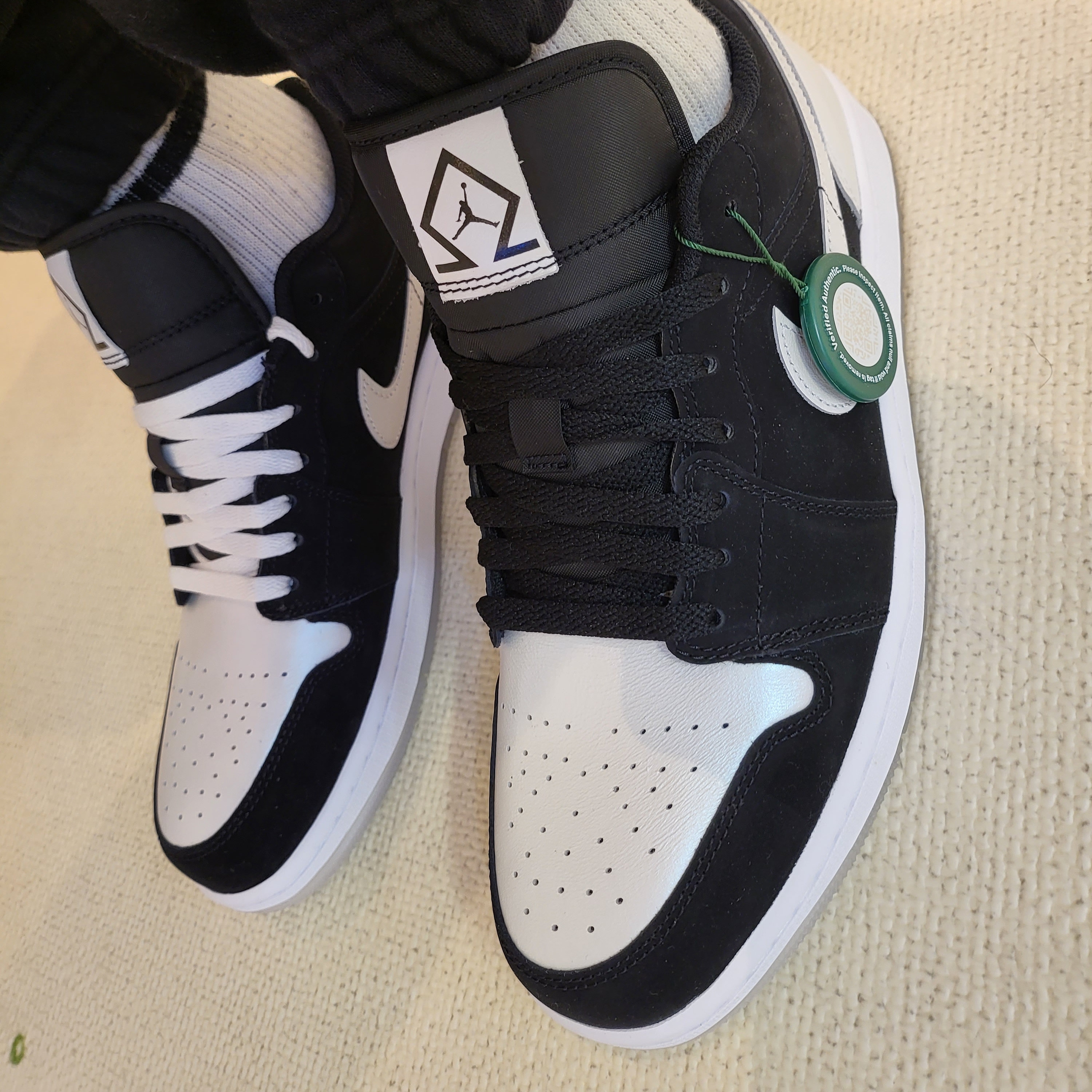 Jordan 1 Low SE Diamond 착용 스타일 - 5