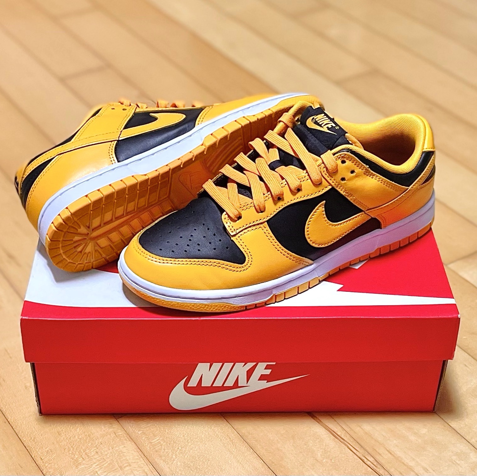 Nike Dunk Low Retro Championship Goldenrod 착용 스타일