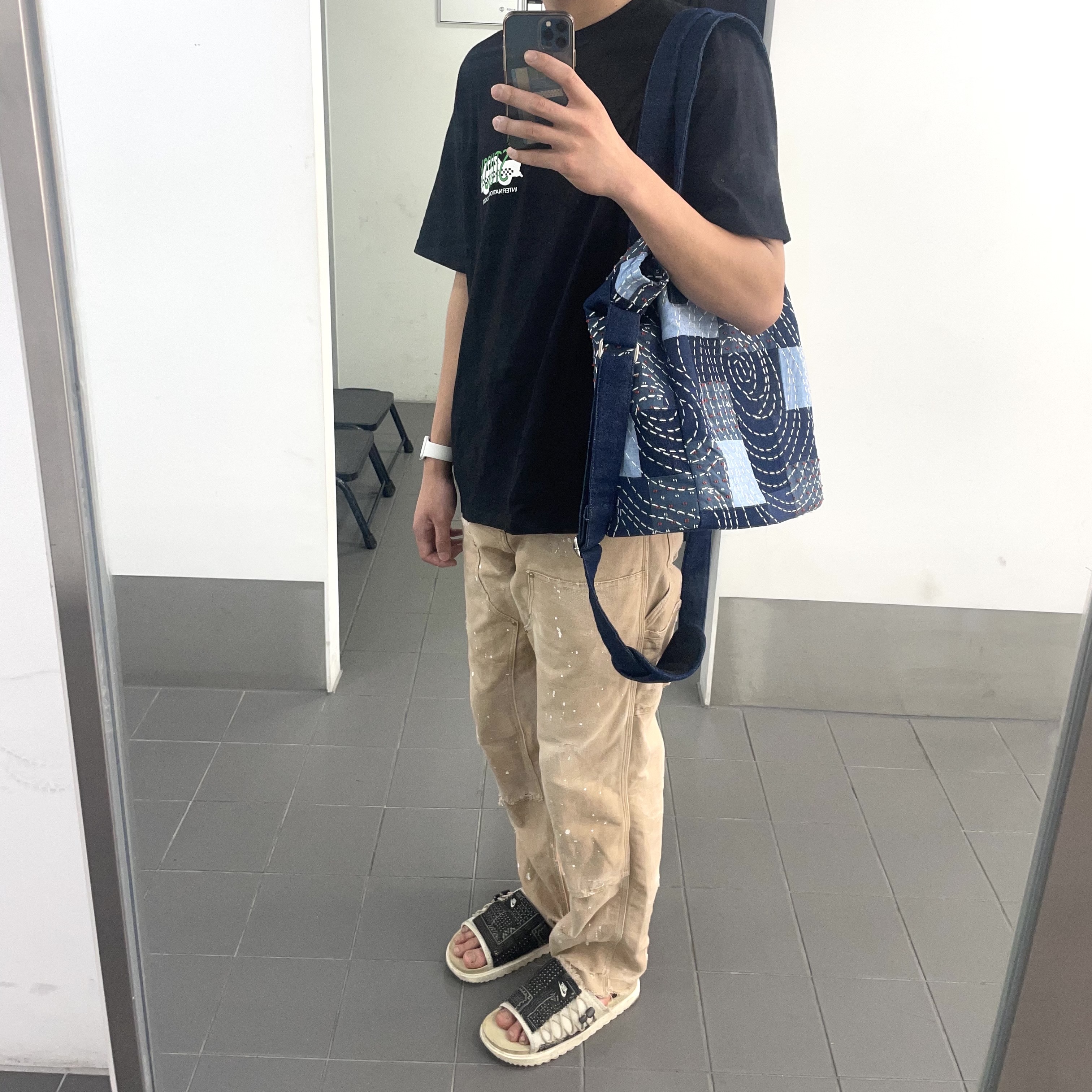 Stussy Taxi Cab T-Shirt Black, Nike Asuna Slide Pale Ivory Rattan 착용 스타일